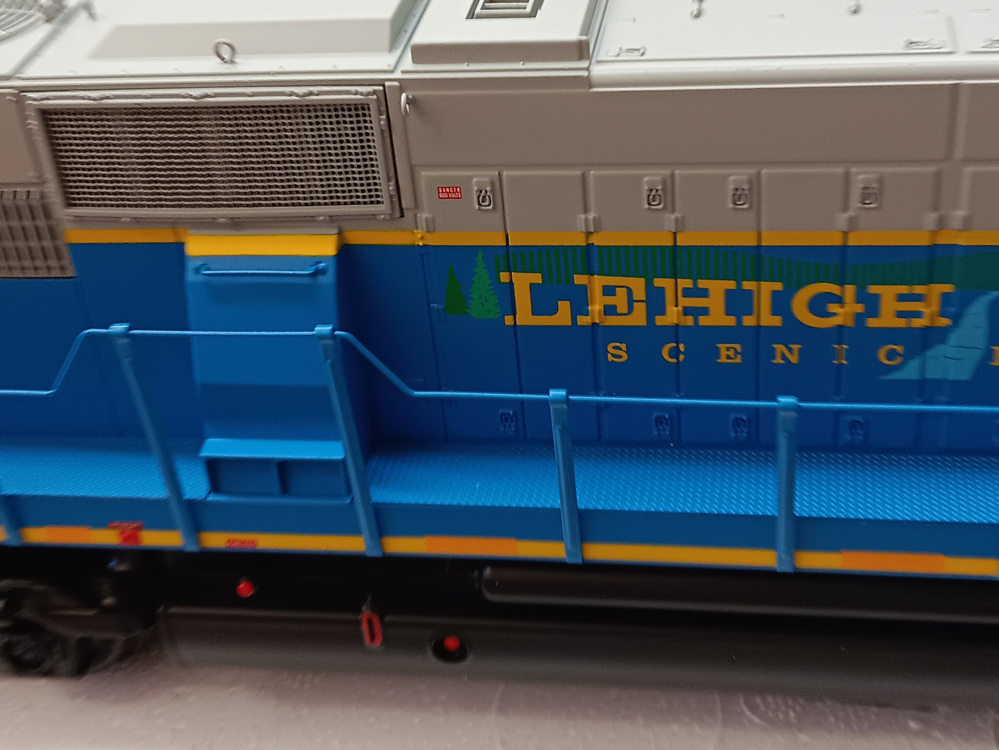 In Stock Limited Run E-Z Catch Custom MTH ( Reading Blue Mountain & Northern Lehigh Gorge Scenic ) SD-50 CAB 426