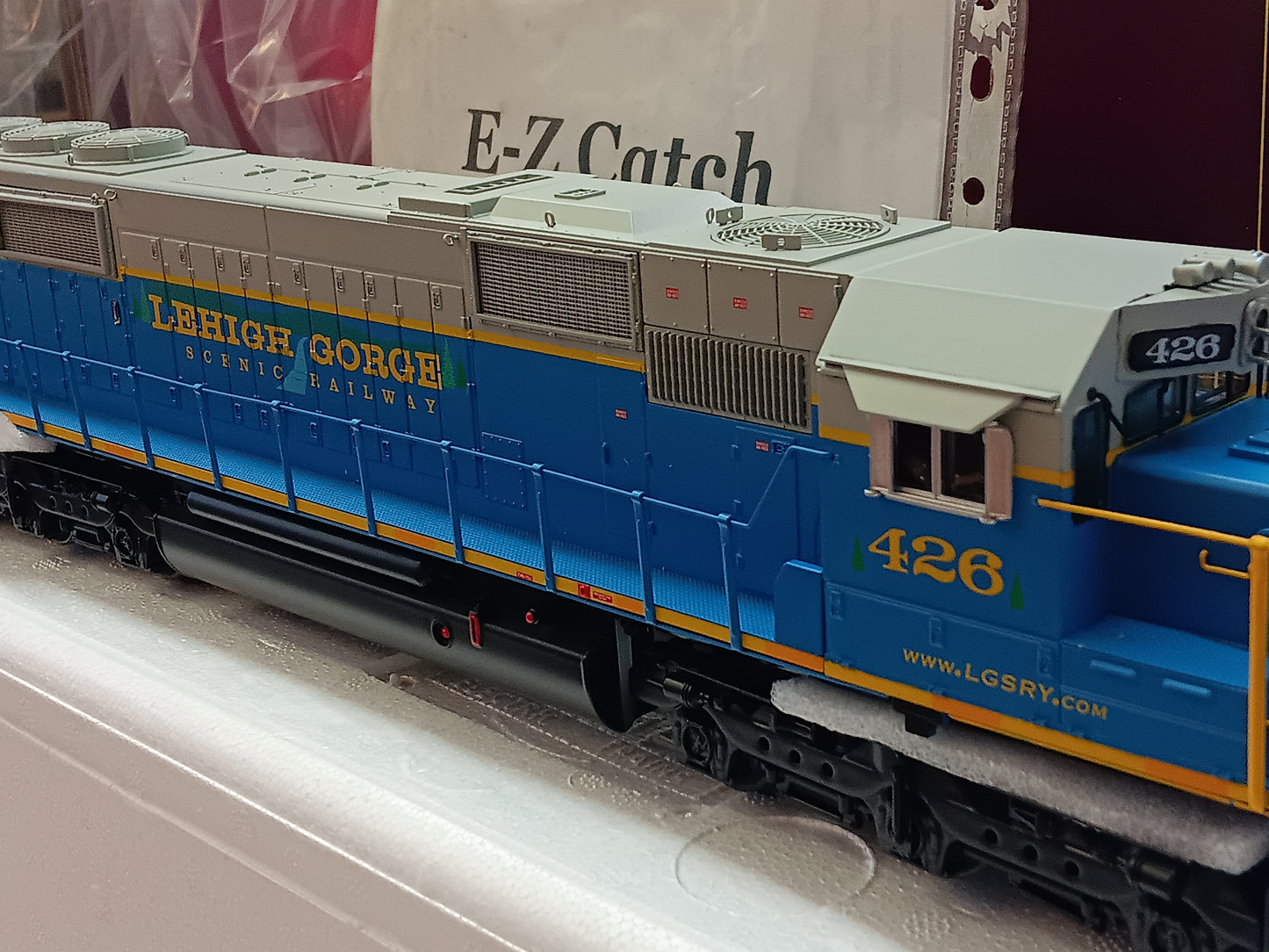 In Stock Limited Run E-Z Catch Custom MTH ( Reading Blue Mountain & Northern Lehigh Gorge Scenic ) SD-50 CAB 426