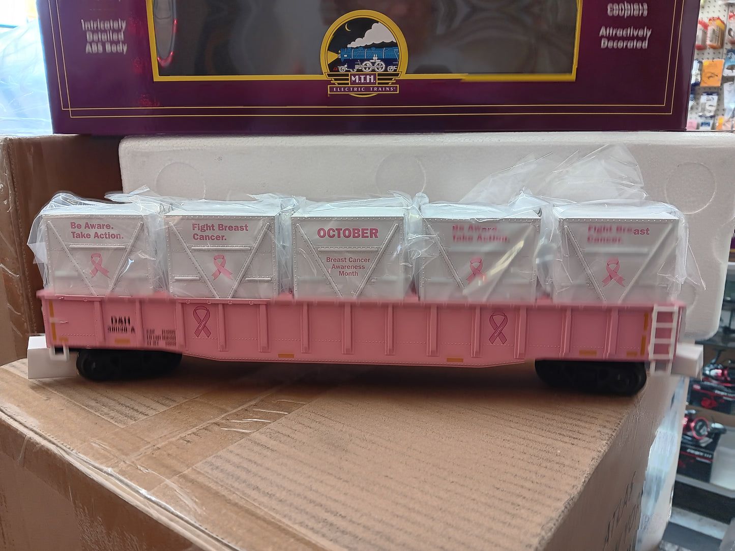 In Stock ( Exclusive E-Z Catch Custom Premier D&H Pink Cancer Awareness Gondola w/White LCL Containers # 38029-B