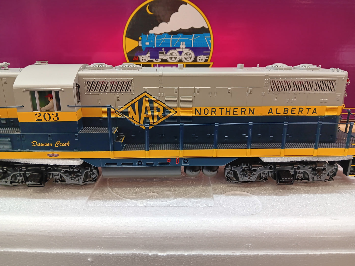 ( Now in Stock ) E-Z Catch Custom Northern Alberta Railway Cab 203 MTH Premier GP-9 # 20-22025-1
