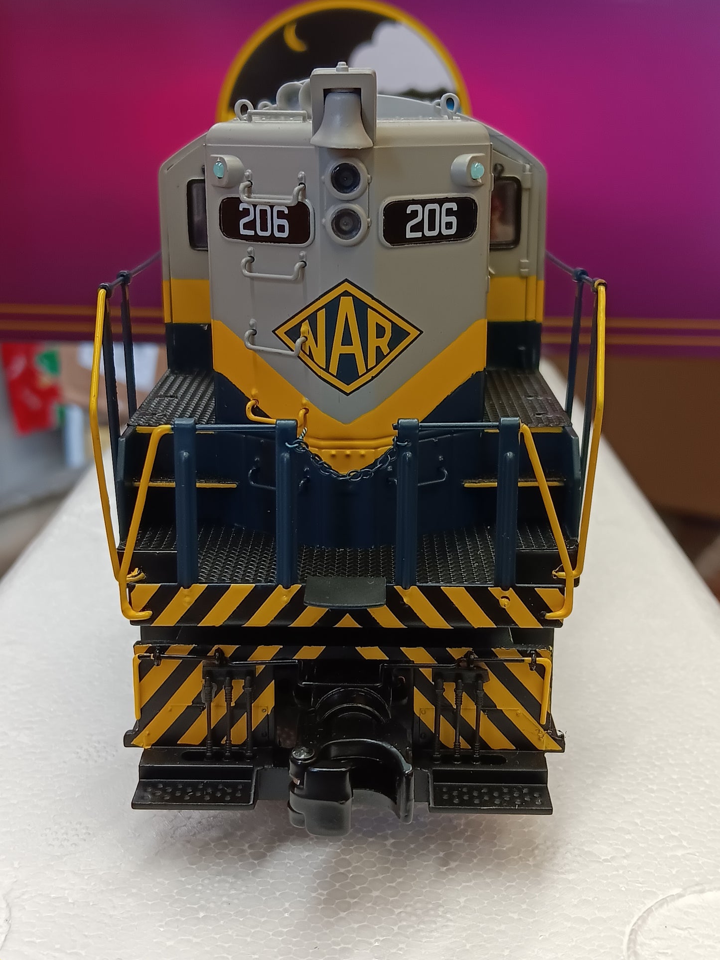 ( Now in Stock ) E-Z Catch Custom Northern Alberta Railway Cab # 206 MTH Premier GP-9 # 20-22026-1