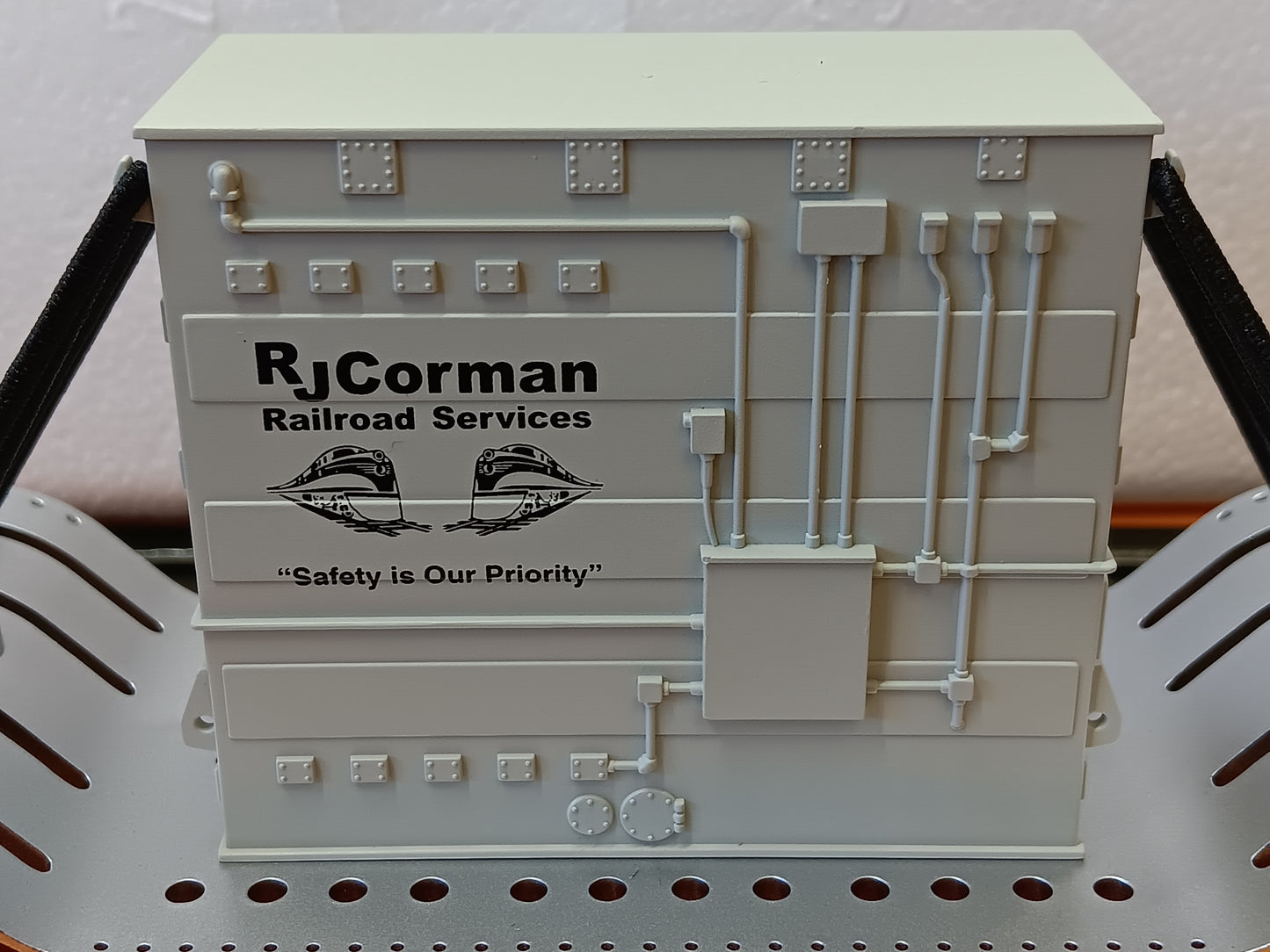 ( Now in Stock ) MTH Custom Railking RJ Corman Dep. Center Flat Car w/Transformer Load Rd # RJCC142651