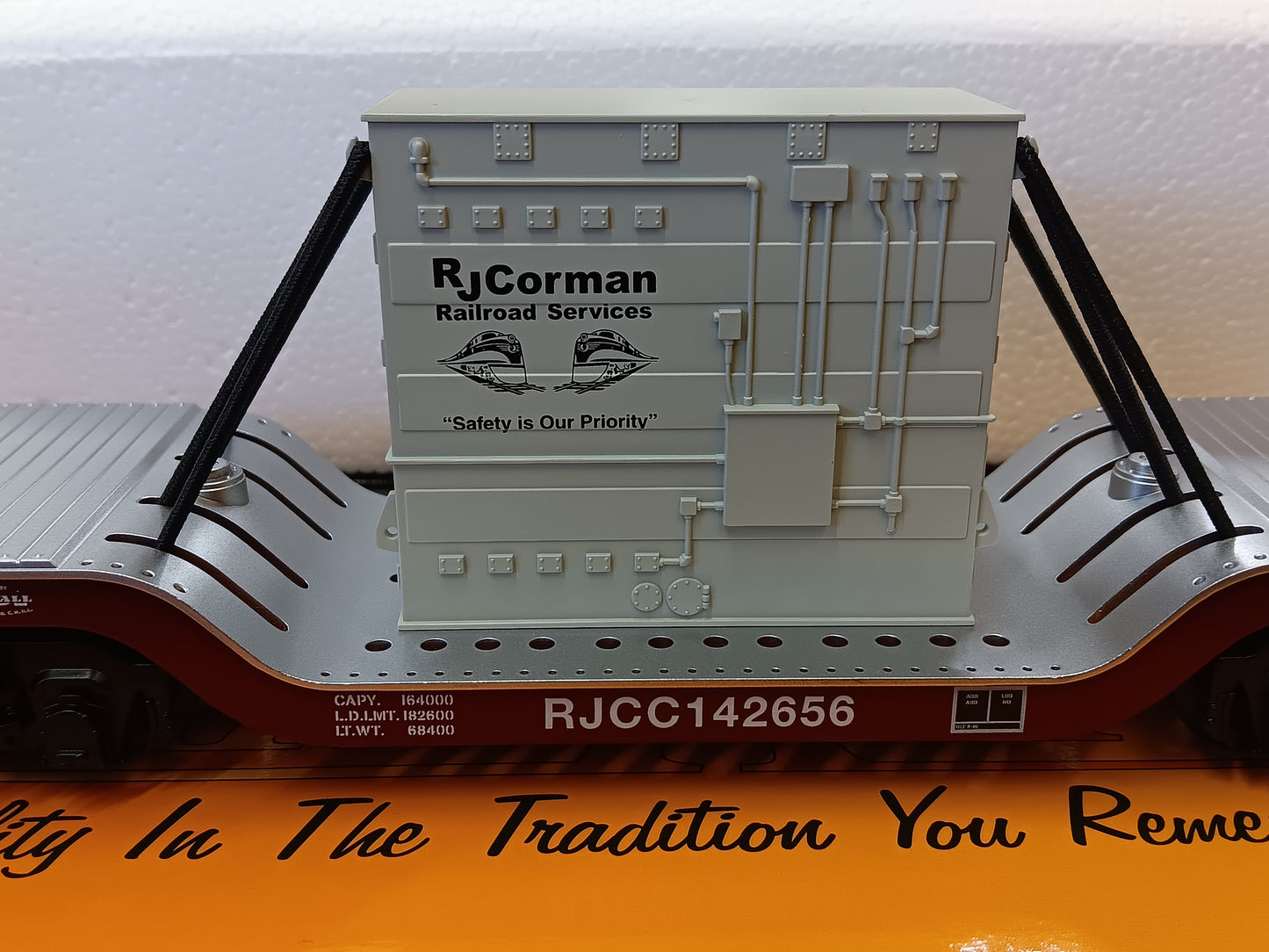 ( Now in Stock ) MTH Custom Railking RJ Corman Dep. Center Flat Car w/Transformer Load Rd # RJCC142656