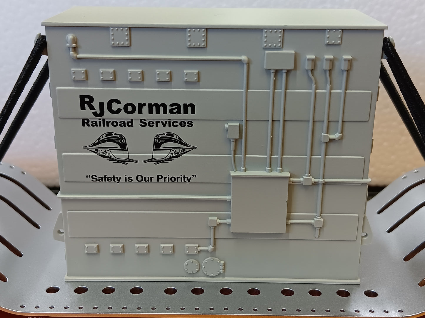 ( Now in Stock ) MTH Custom Railking RJ Corman Dep. Center Flat Car w/Transformer Load Rd # RJCC142656