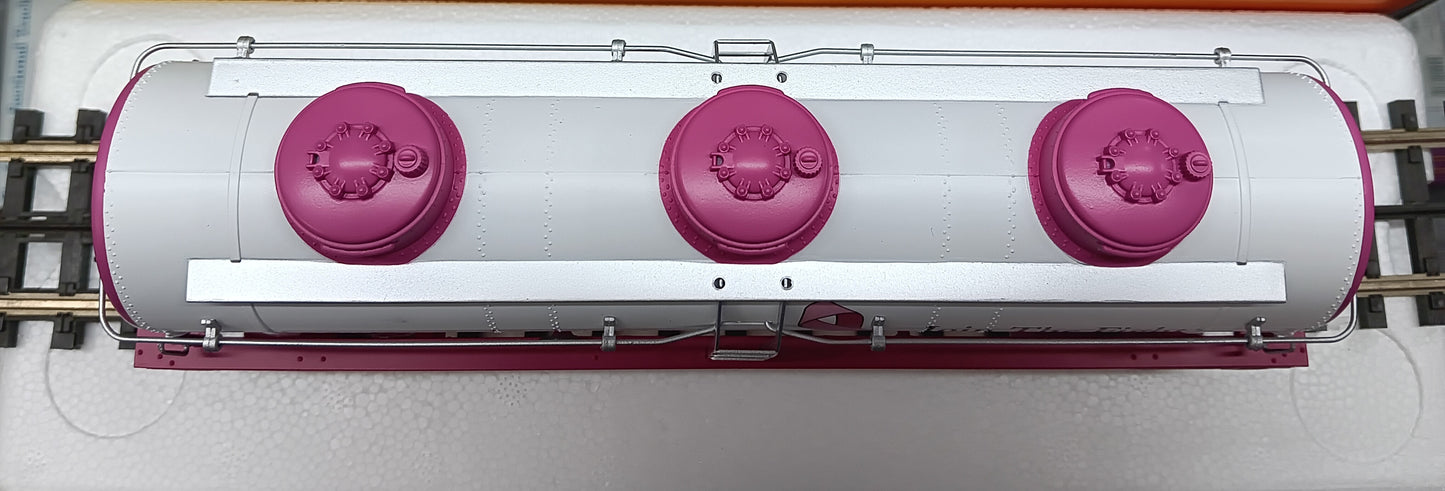 E-Z Catch Custom MTH RailKing # 30-73672 Cancer Awareness 3-Dome Tank Car Rd # Cure 7