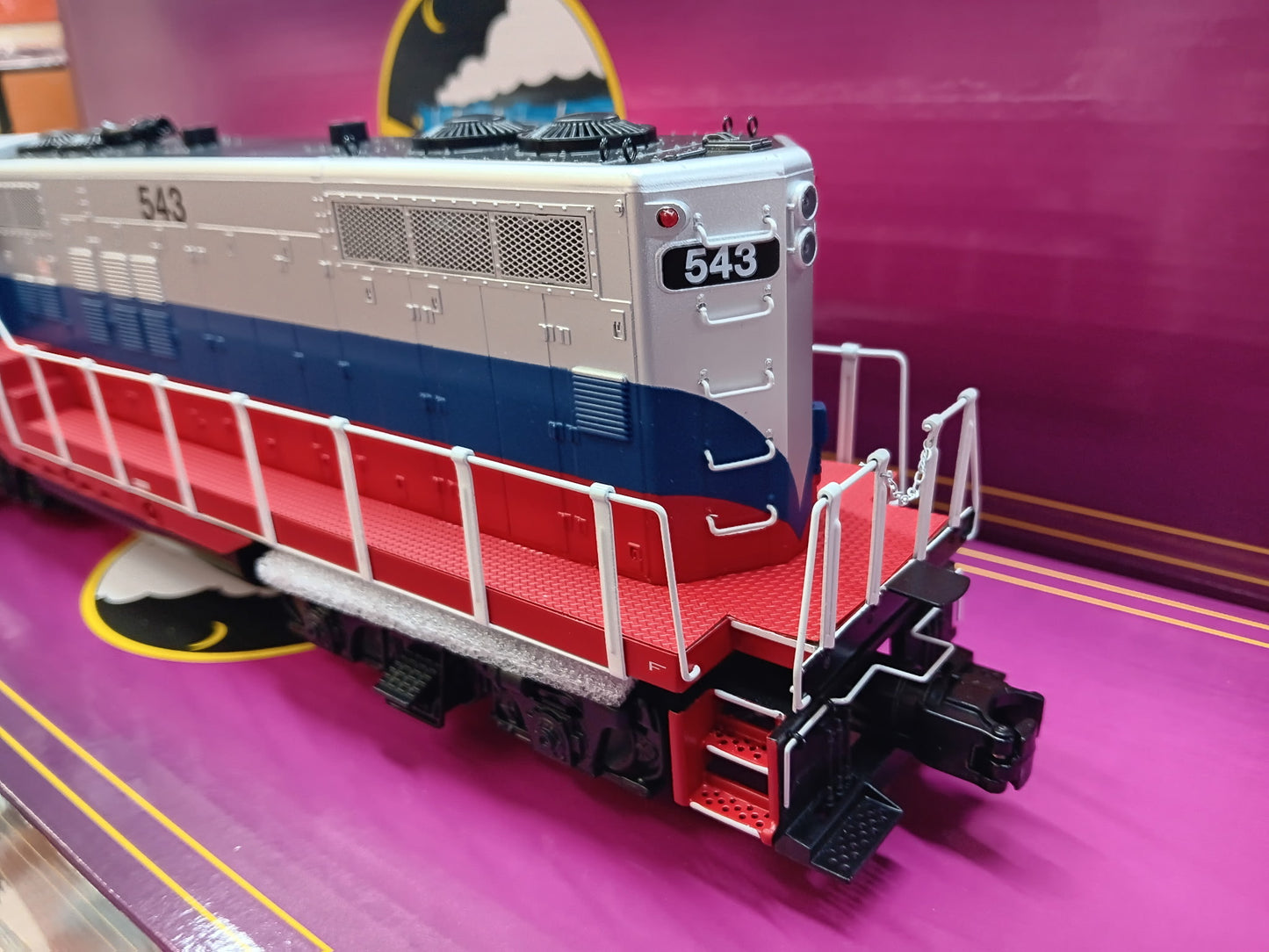 IN STOCK Exclusive E-Z Catch MTH Premier Metro North GP-9 ( Cab # 543 No Torpedo Tubes )