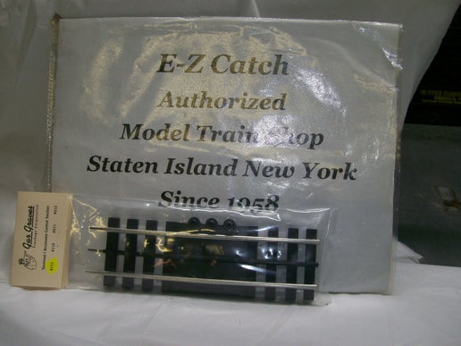 Gar Graves # 111 (O Gauge) 3 Rail Phantom Tinplate Terminal/Remote Control Section