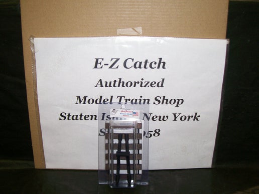 Gar Graves # 300-BK ( O Gauge ) Phantom Tinplate Black Track Bumper 3 Rail