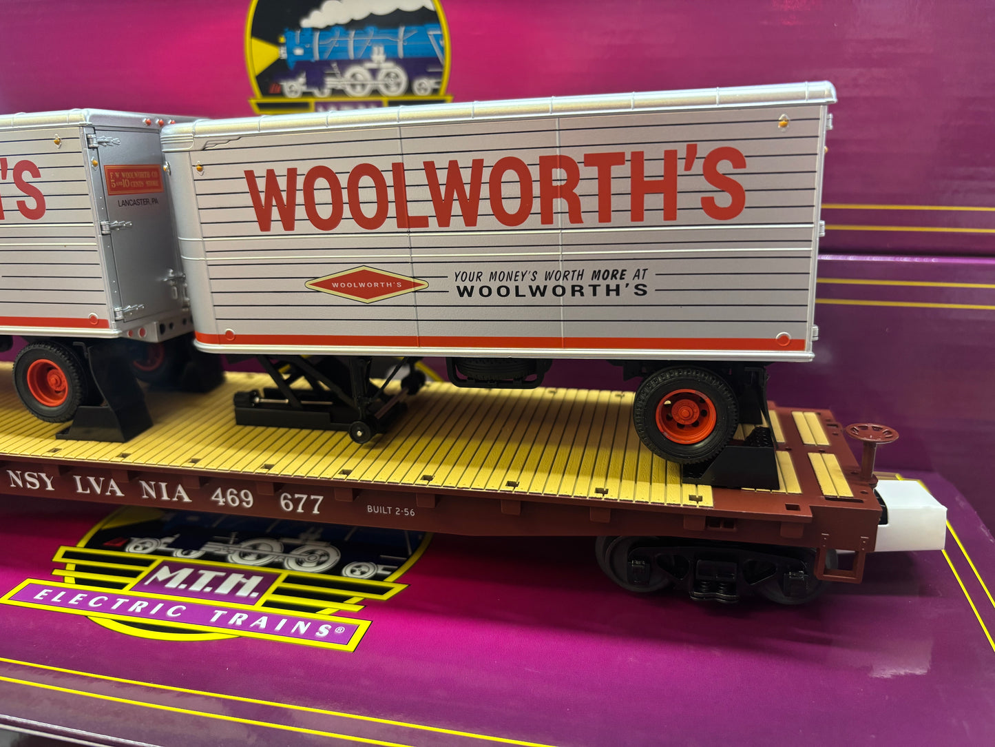 ( SOLD OUT ) MTH Premier # 20-95763 Woolworth's Pup Trailers on Pennsy Flat Car # 469677