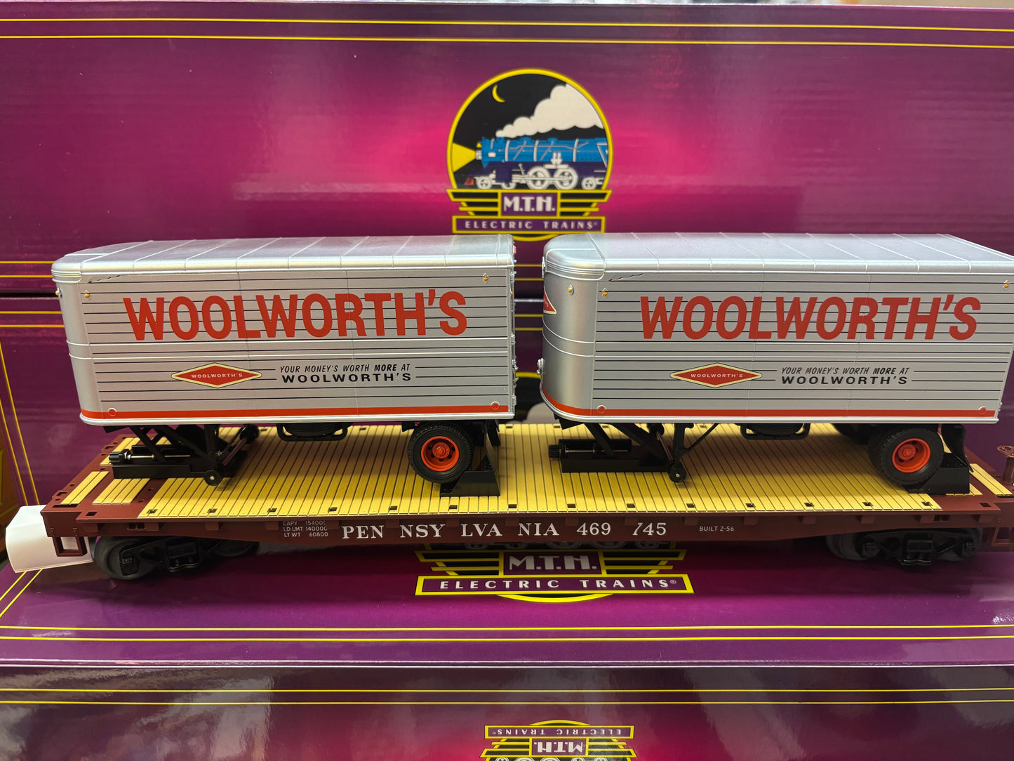 ( SOLD OUT ) MTH Premier # 20-95764 Woolworth's Pup Trailers on Pennsylvania Flat Car # 469745