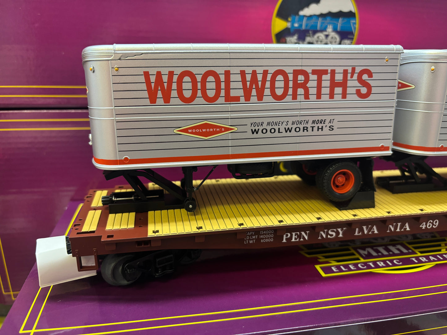 ( SOLD OUT ) MTH Premier # 20-95764 Woolworth's Pup Trailers on Pennsylvania Flat Car # 469745
