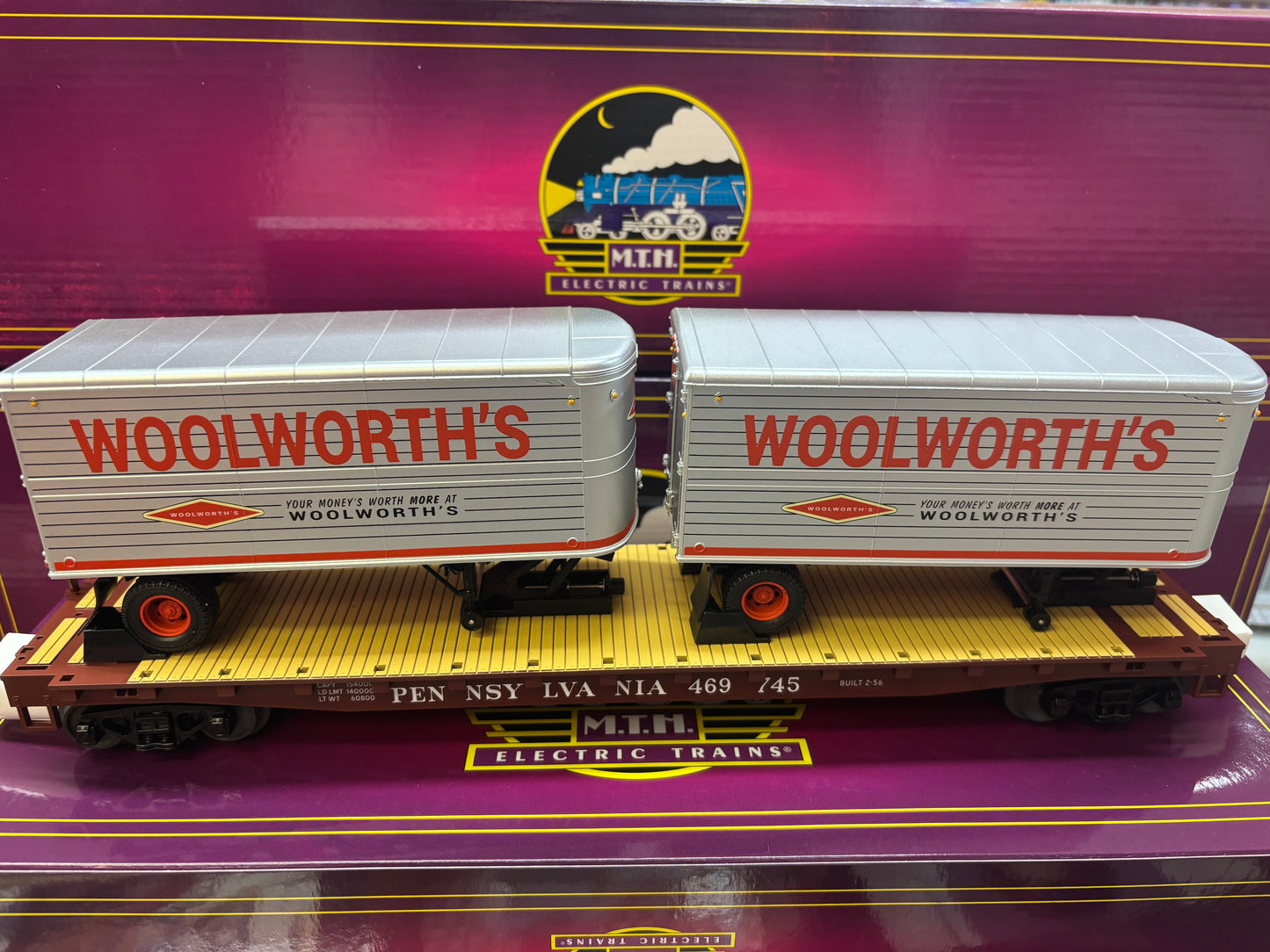( SOLD OUT ) MTH Premier # 20-95764 Woolworth's Pup Trailers on Pennsylvania Flat Car # 469745