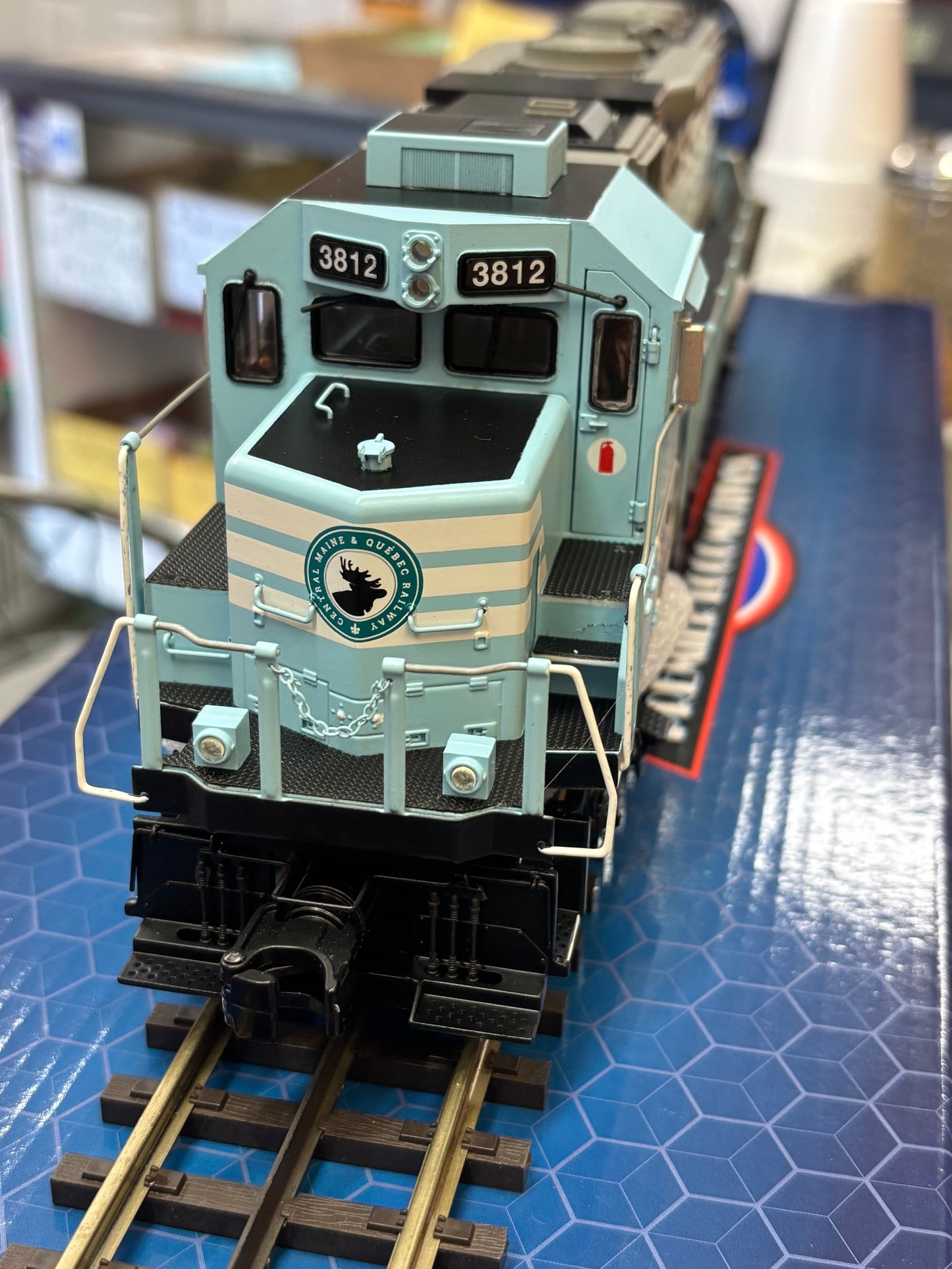 Now IN STOCK, Limited Run ( E-Z Catch Custom Atlas O GP38-3 Central Maine & Quebec Cab # 3812 ( 3-Rail )