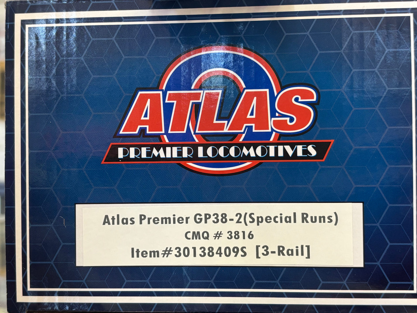 Now IN STOCK ( E-Z Catch Custom Atlas O GP38-3 Central Maine & Quebec Cab # 3816 ( 3-Rail )