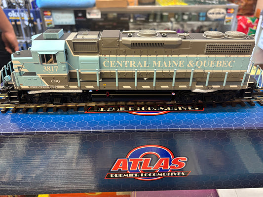 Now IN STOCK ( E-Z Catch Custom Atlas O GP38-3 Central Maine & Quebec Cab # 3817 ( 3-Rail )