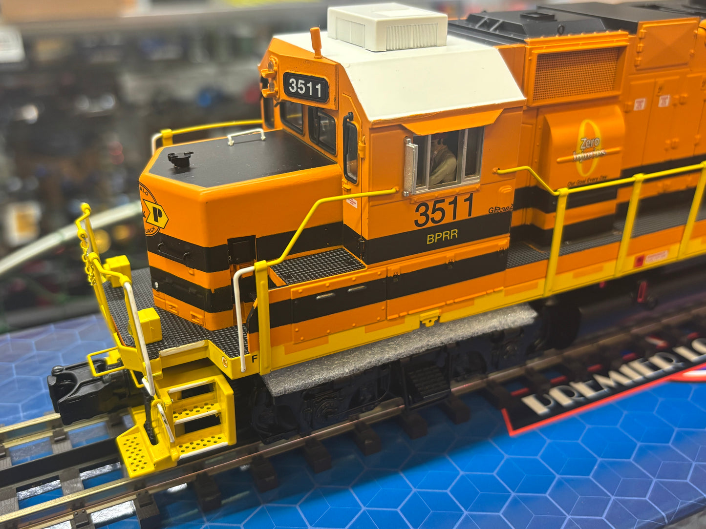 Now IN STOCK ( Buffalo & Pittsburgh Custom Premier Atlas O GP38-2 Cab # 3511 ( 3-Rail )
