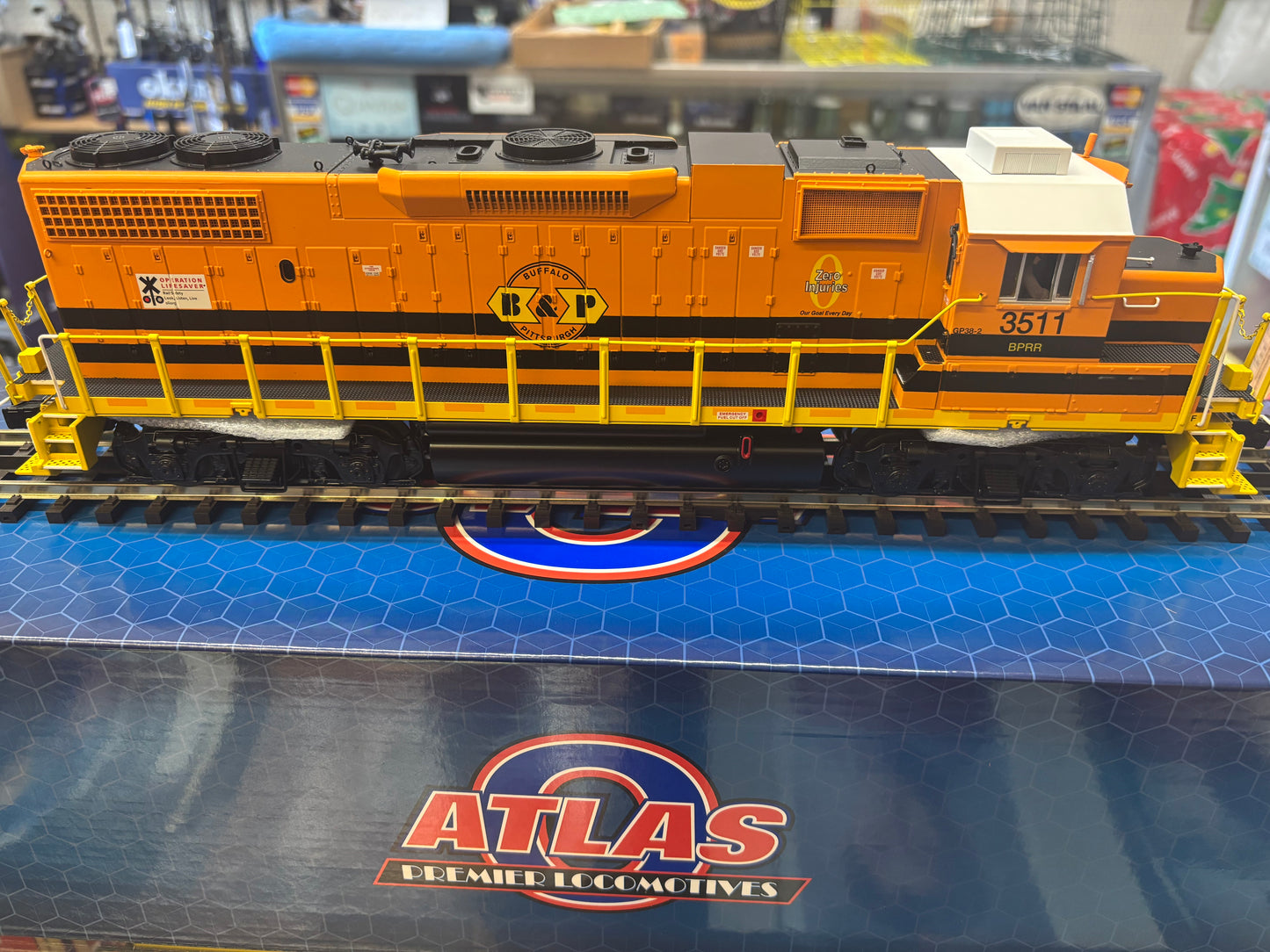 Now IN STOCK ( Buffalo & Pittsburgh Custom Premier Atlas O GP38-2 Cab # 3511 ( 3-Rail )