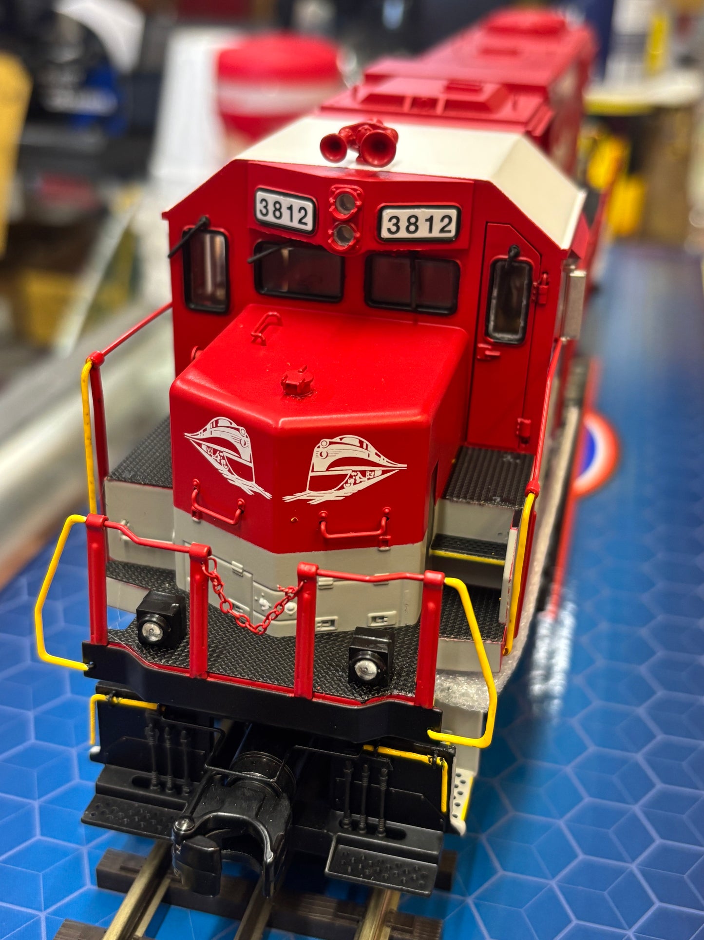 Now IN STOCK ( E-Z Catch RJ Corman GP-38-3 Custom Atlas O Premier Cab # 3812 ( 3-rail )