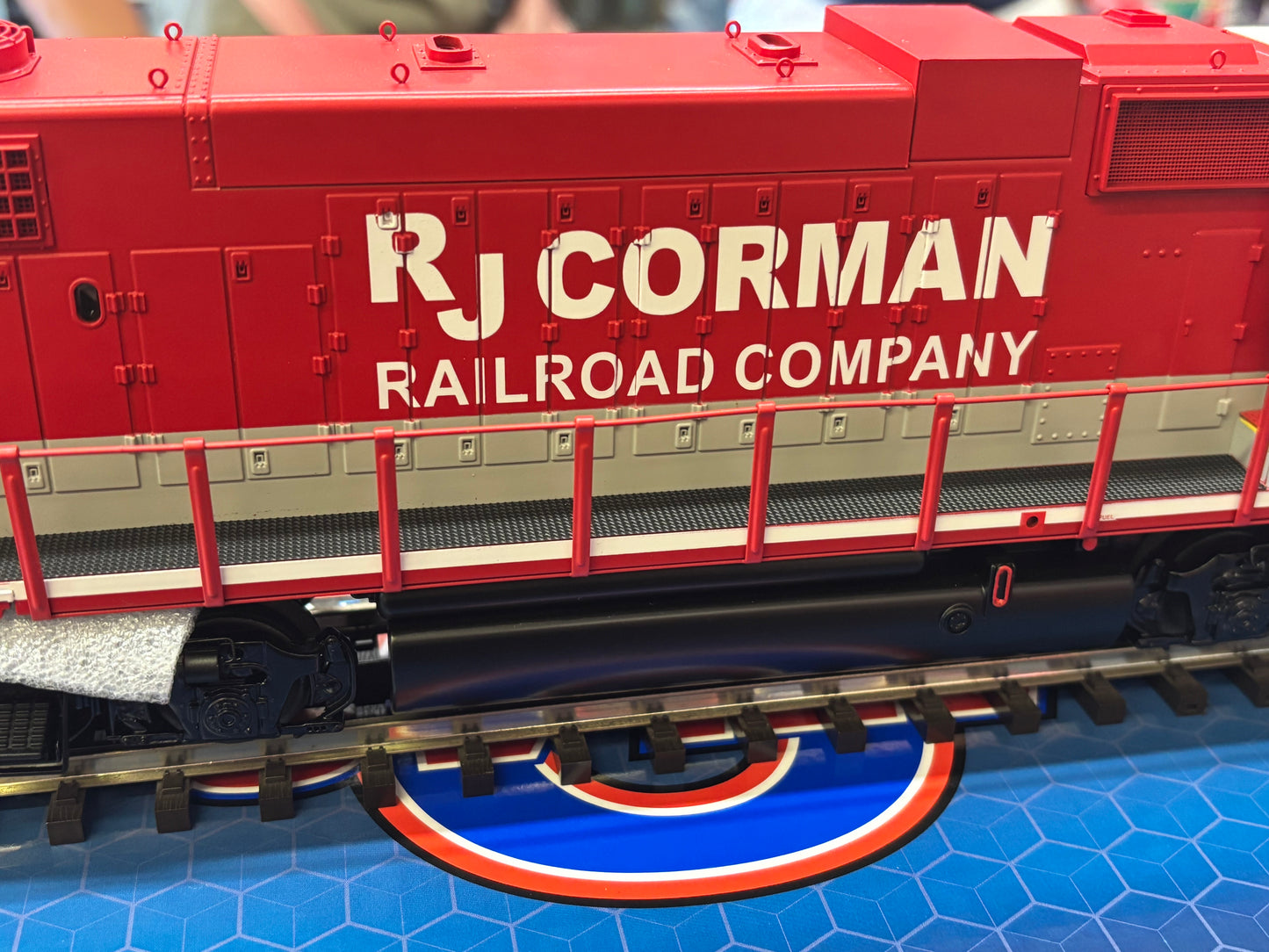 Now IN STOCK ( E-Z Catch RJ Corman GP-38-3 Custom Atlas O Premier Cab # 3812 ( 3-rail )