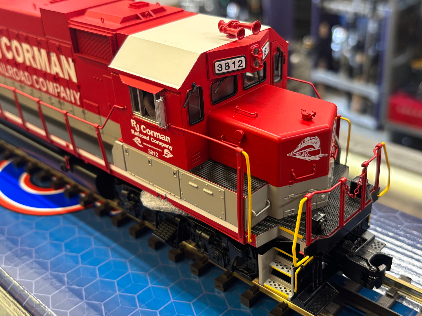 Now IN STOCK ( E-Z Catch RJ Corman GP-38-3 Custom Atlas O Premier Cab # 3812 ( 3-rail )
