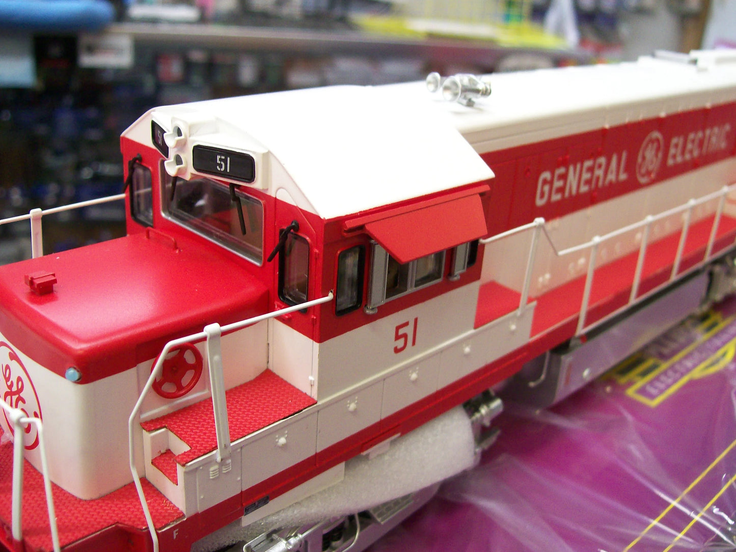 ( Sold Out ) E-Z Catch Custom Limited Run MTH Premier GE Demo U-25-B Diesel Locomotive Cab # 51