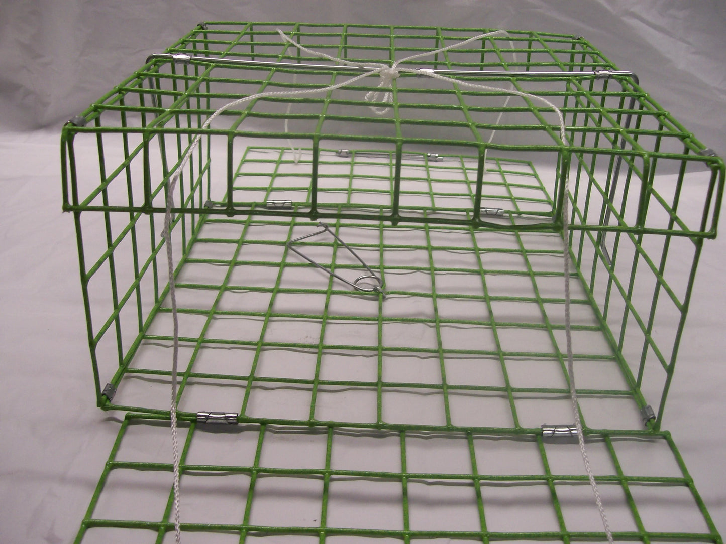 E-Z Catch ( # P-1002 Lime ) Lime Green Fold-A-Way Premium Quality USA Made Two Door Blue Crab Trap