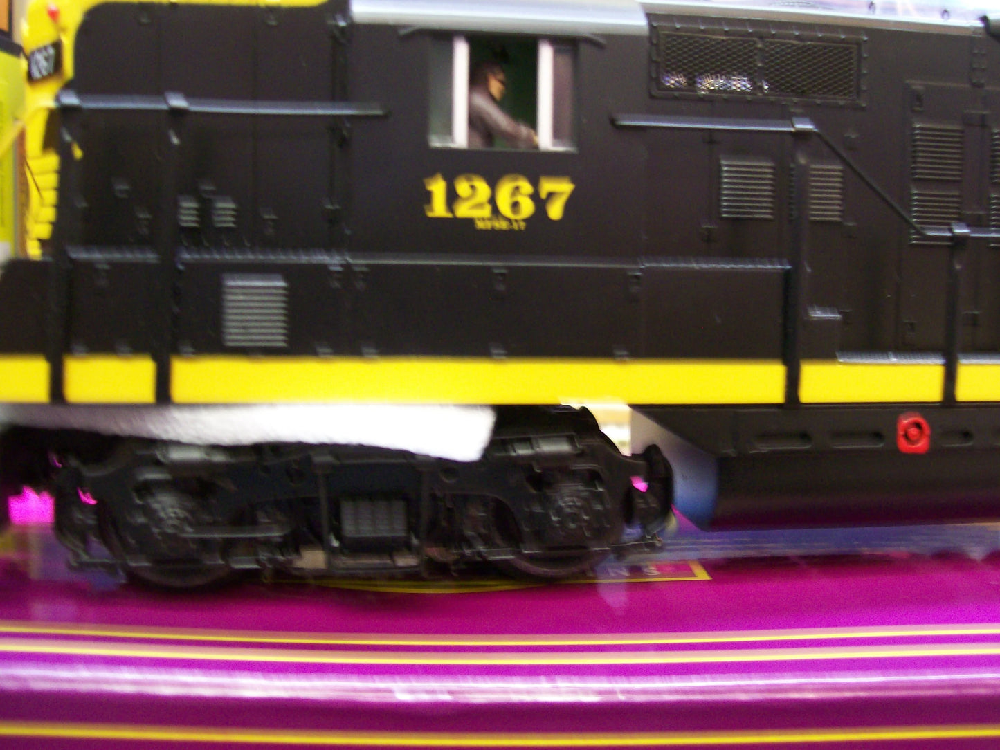 ( On SALE ) E-Z Catch ( EXCLUSIVE NEW YORK & GREENWOOD LAKE MTH PREMIER GP-9 # 1267