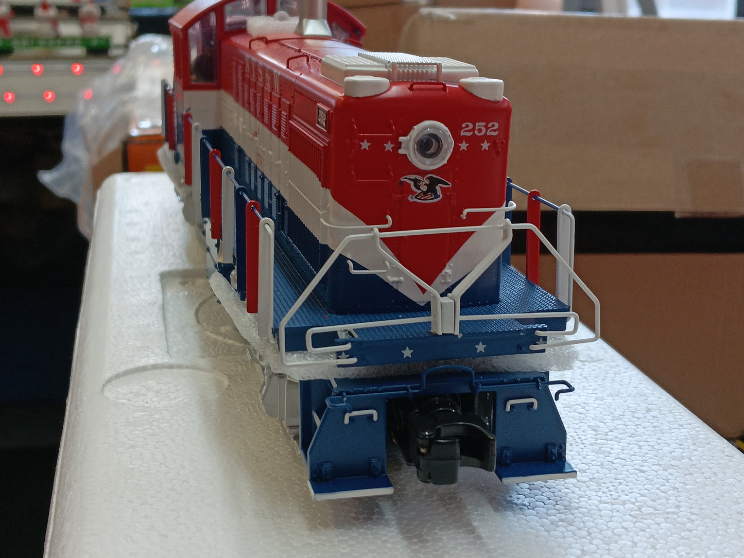 In Stock E-Z Catch Custom MTH NYS & W Bicentennial 252  Railking Scale RS-1 Locomotive ( Limited Run )