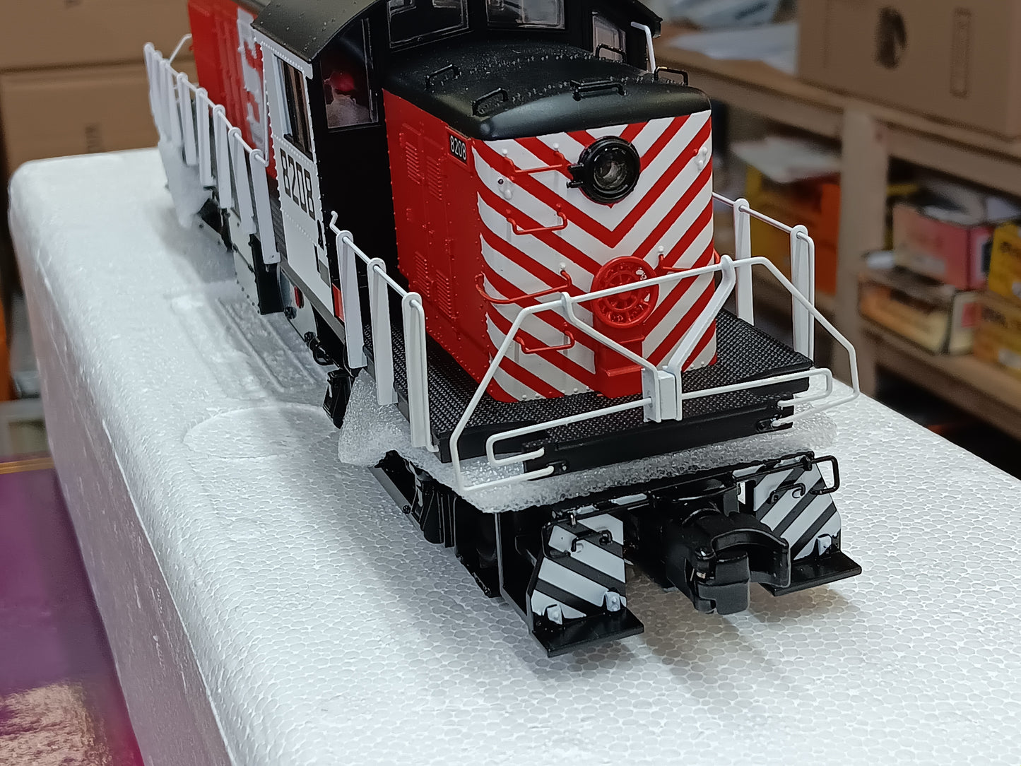 In Stock  E-Z Catch Exclusive Custom ( Canadian ) RS-1 Salem and Hillsborough Railroad