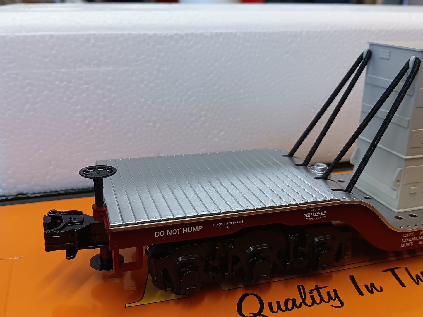 ( Now in Stock ) MTH Custom Railking RJ Corman Dep. Center Flat Car w/Transformer Load Rd # RJCC142656