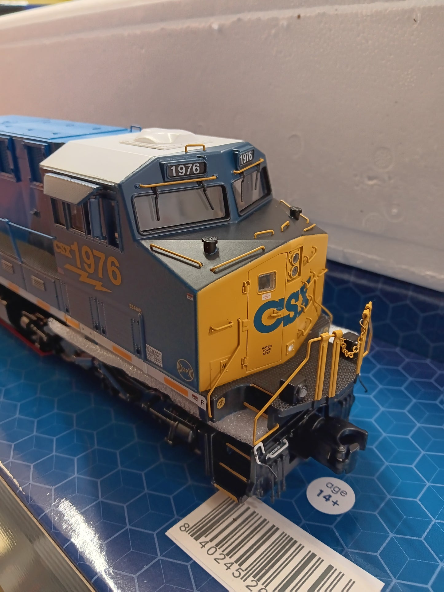 Now in Stock ** FREE SHIPPING ** Atlas O # 30138418 3RL PREMIER ES44 CSX [CONRAIL HERITAGE] #1976