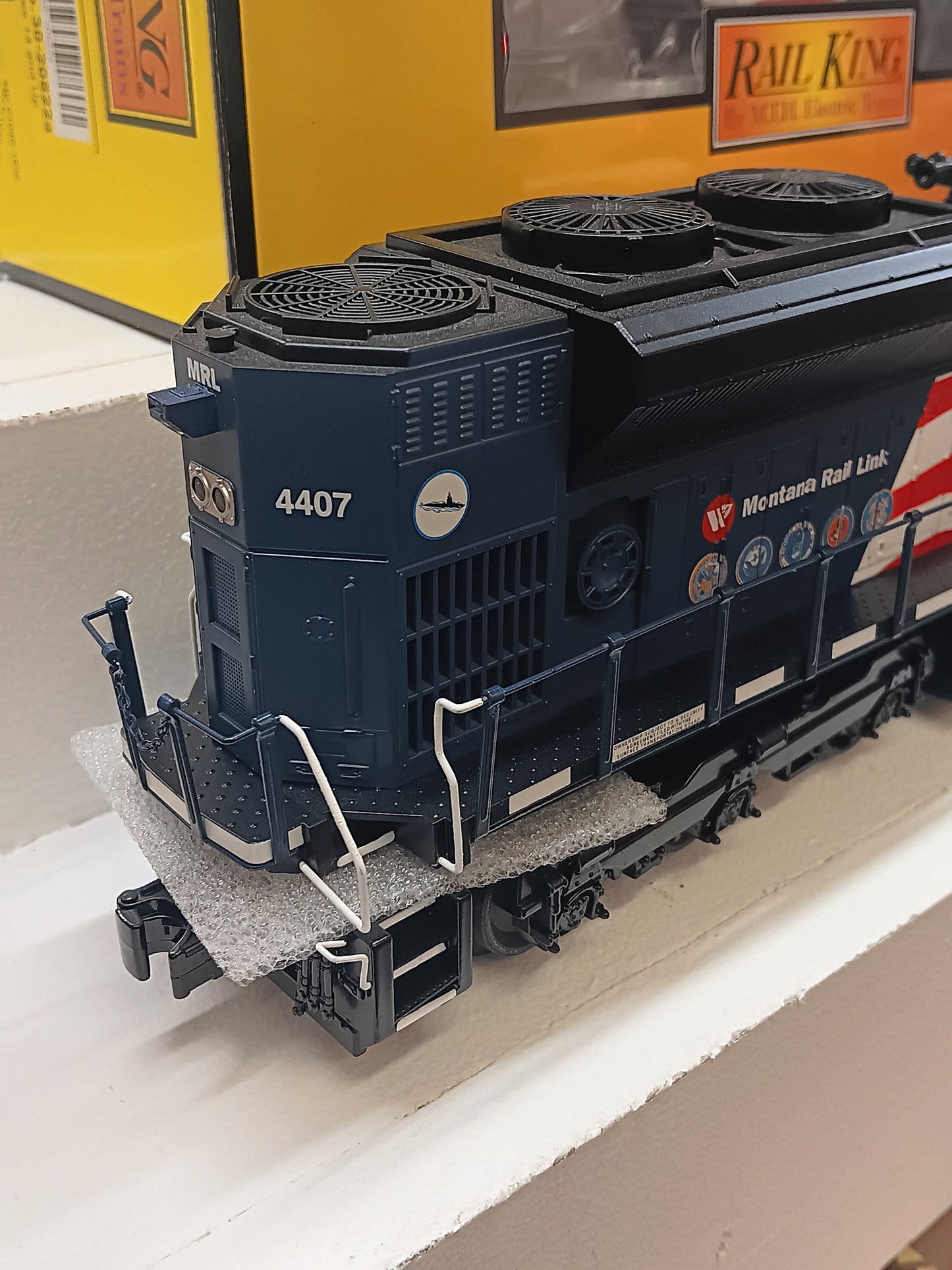 In stock MTH Railking # 30-20822-1 ( Montana Rail Link (Veterans) SD70-ACE & Caboose