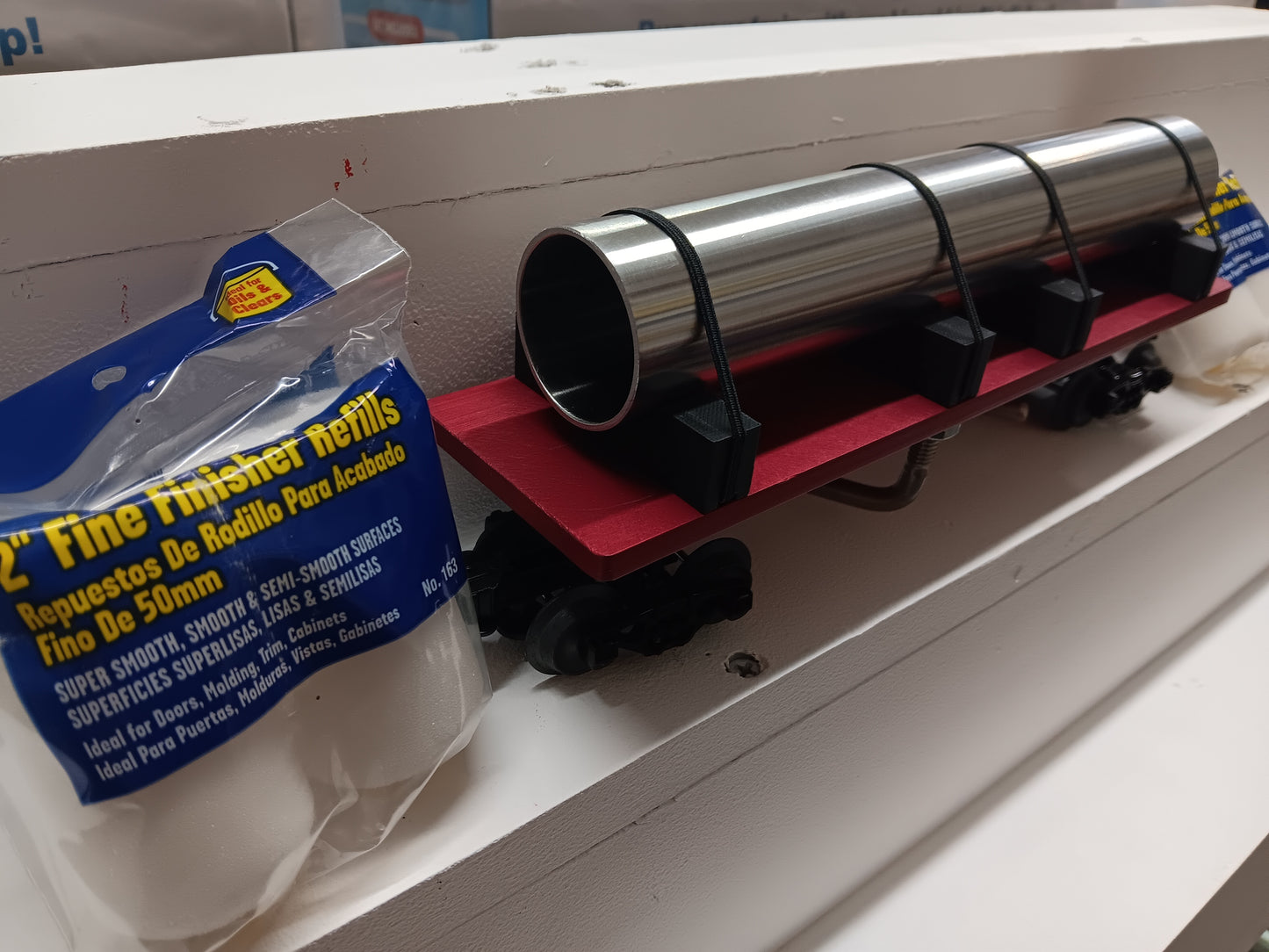 O Gauge Metal Track Cleaning & Scrubbing Car - Red ( R & L Lines) USA Made w/ Rollers