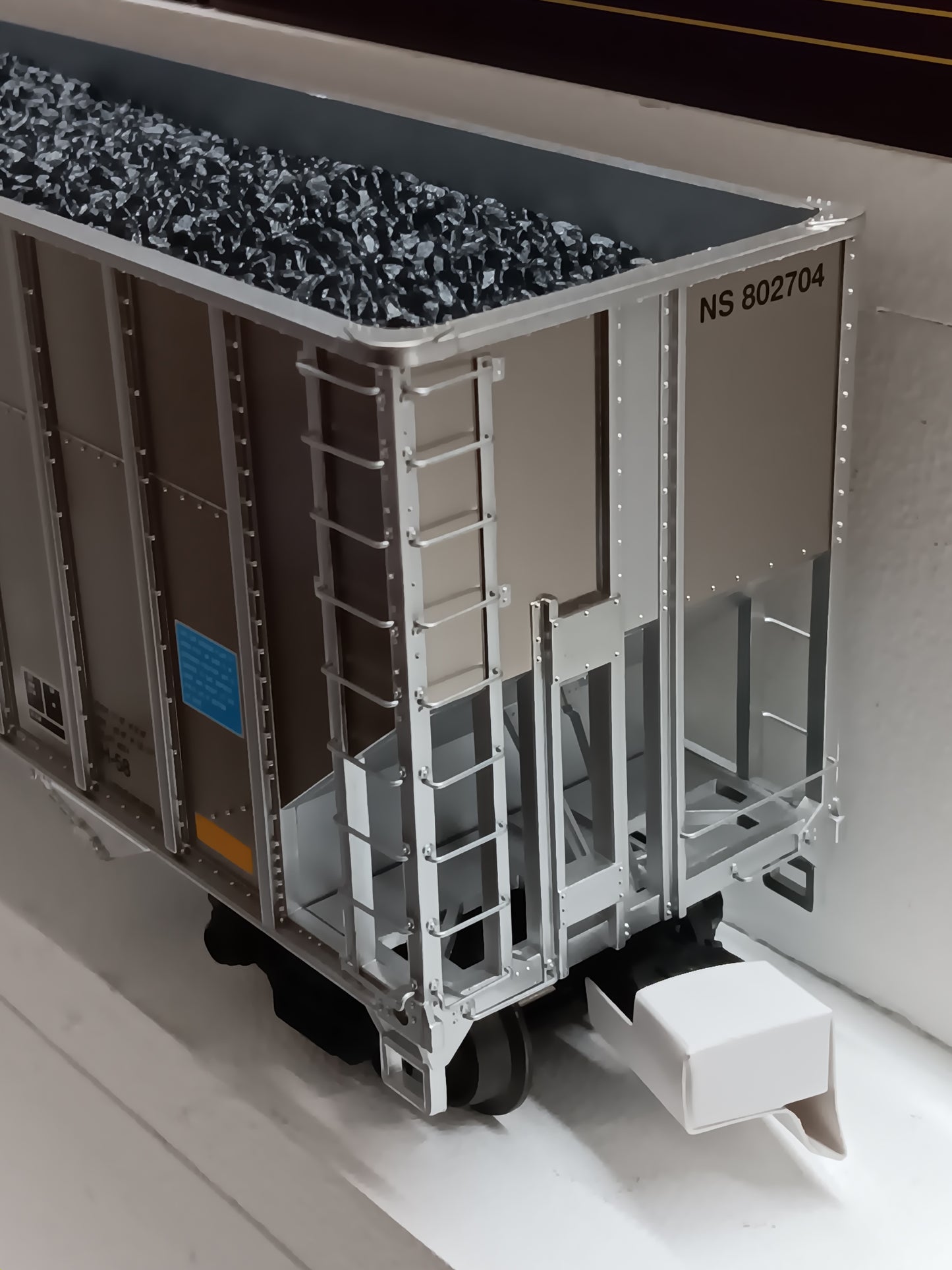 In Stock MTH Premier # 20-92390 ( 4-Car)  Coke Hopper Car Set - Norfolk Southern (Plated)