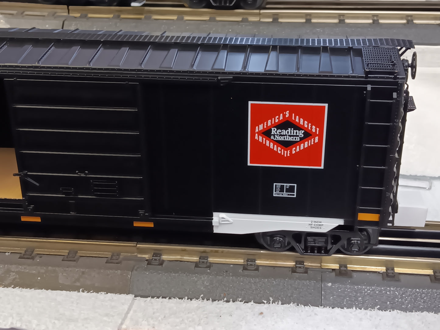 In Stock ( E-Z Catch Exclusive ) MTH PREMIER # 20-92437E RBM&N 50' PS-1 Box Car # 82196