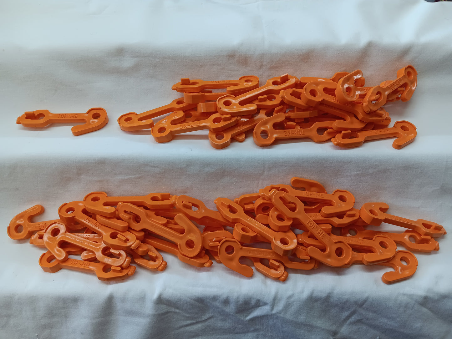 E-Z Catch Orange Plastic Crab Pot / Crab Trap Shock Cord Hooks ( 50 pk ) USA Made Choose from Buffalo, Penguin, or Anchor Style