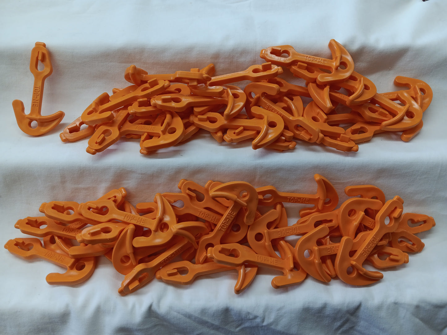 E-Z Catch Orange Plastic Crab Pot / Crab Trap Shock Cord Hooks ( 50 pk ) USA Made Choose from Buffalo, Penguin, or Anchor Style