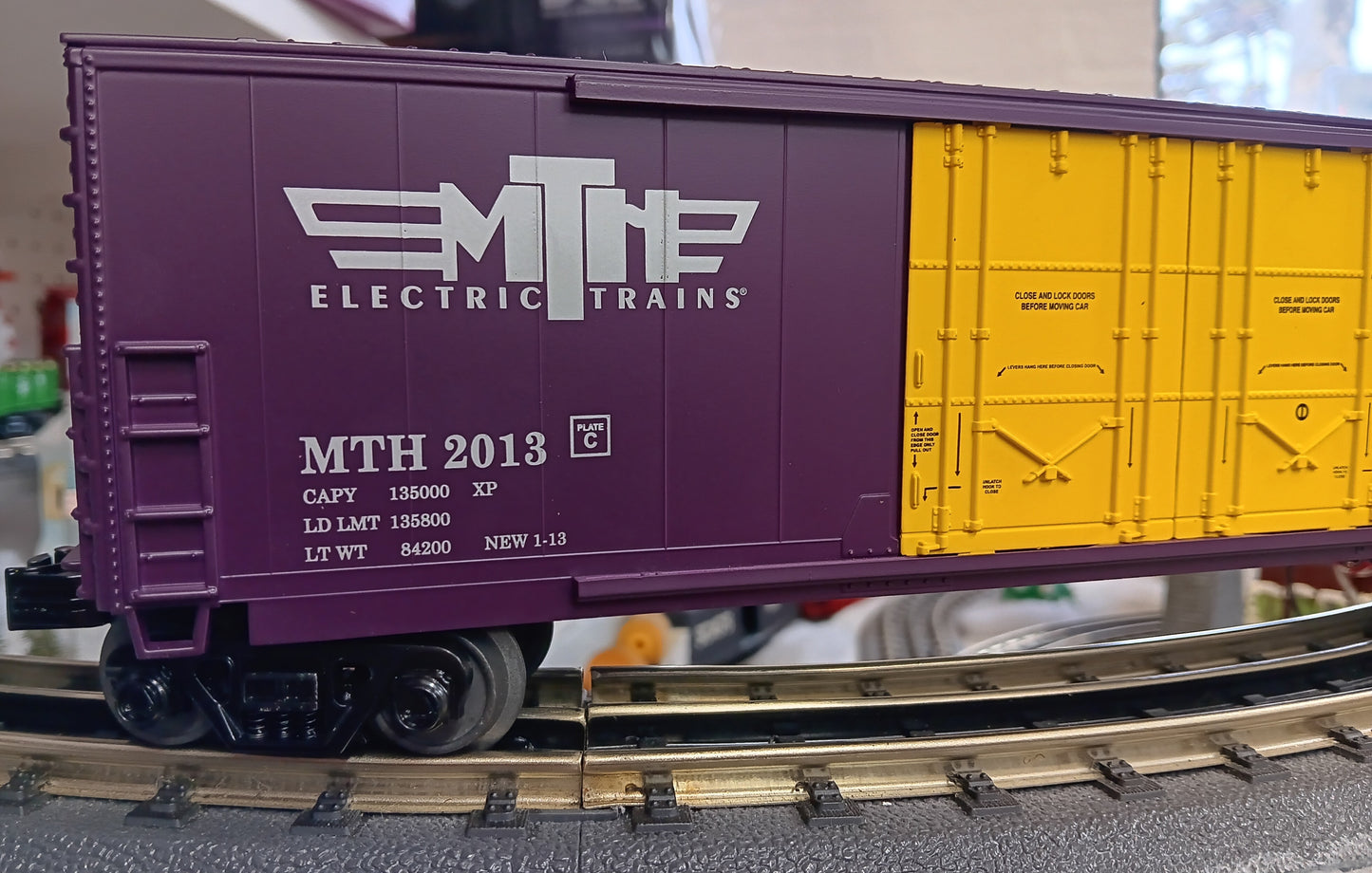 MTH RailKing # 30-74723 O Gauge MTHRRC 2013 50' Double Door Plugged Boxcar