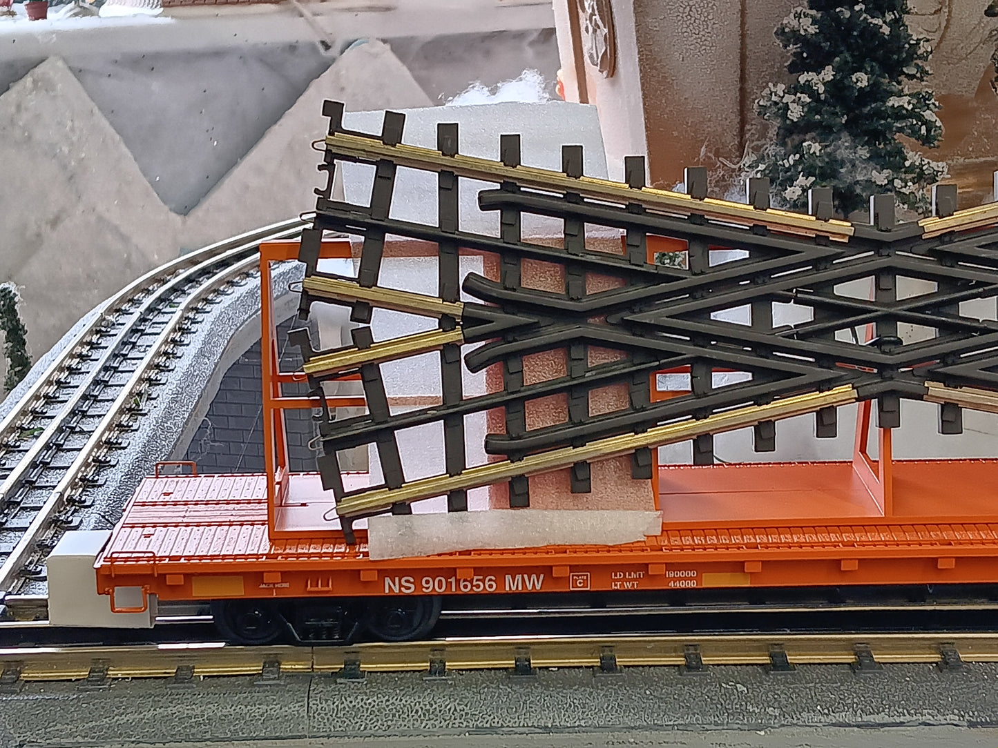 MTH Premier # 20-92105 Norfolk Southern O Scale 60' Flat Car w/Track Crossover Load (Select from Rd # 901640, 901642, 901644, 901648, 901655 or 901656)