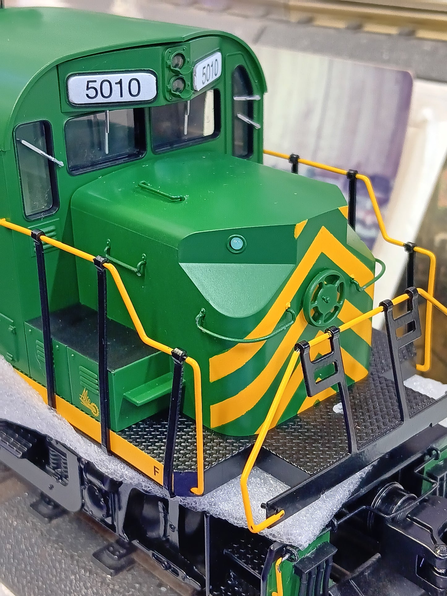 MTH O Scale Premier # 20-22060-1 Buffalo Southern RS-11 Low Hood Diesel Engine w/Proto-Sound 3.0