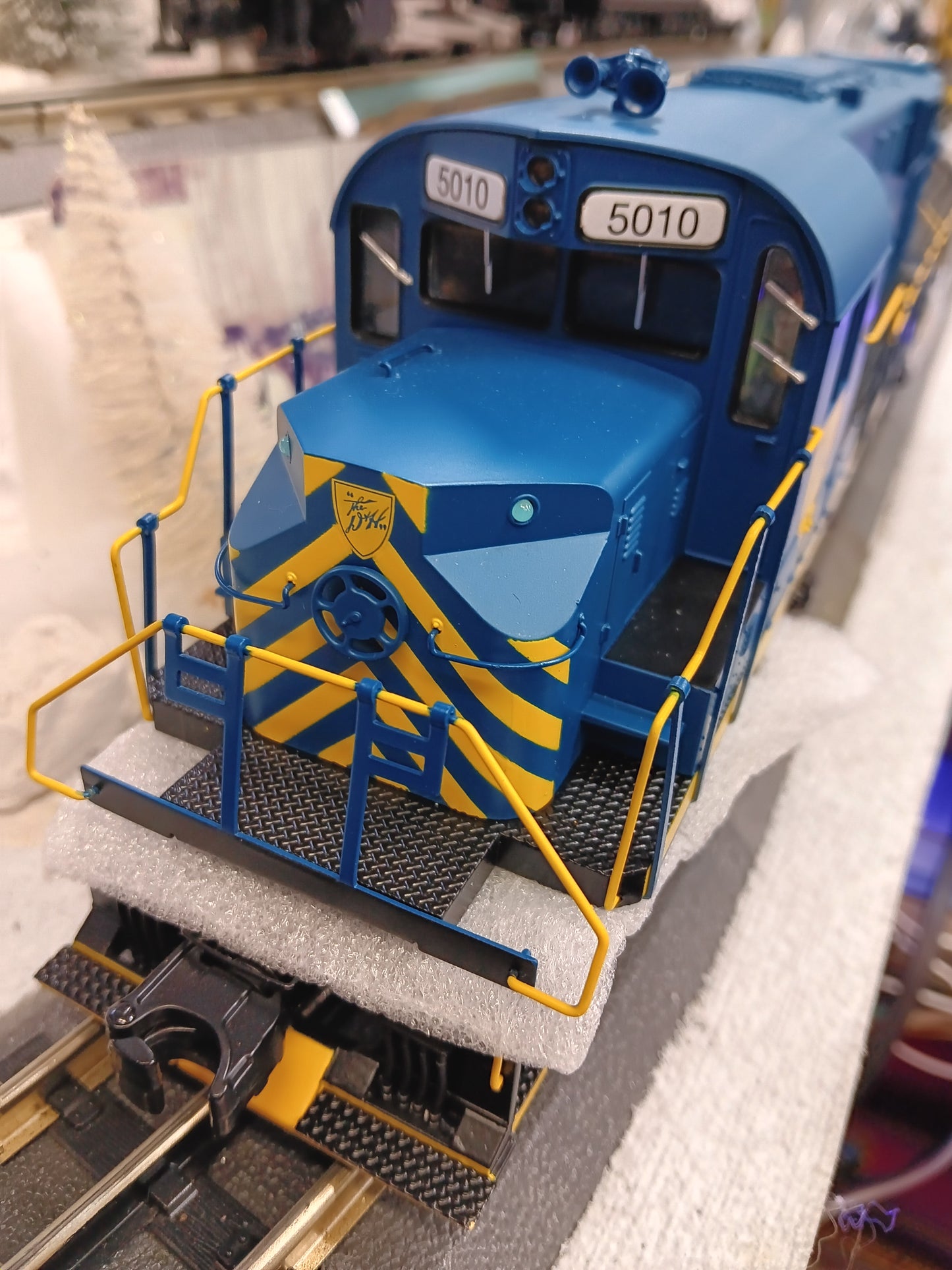 MTH O Scale Premier # 20-22059-1 Delaware & Hudson RS-11 Low Hood Diesel Engine w/Proto-Sound 3.0