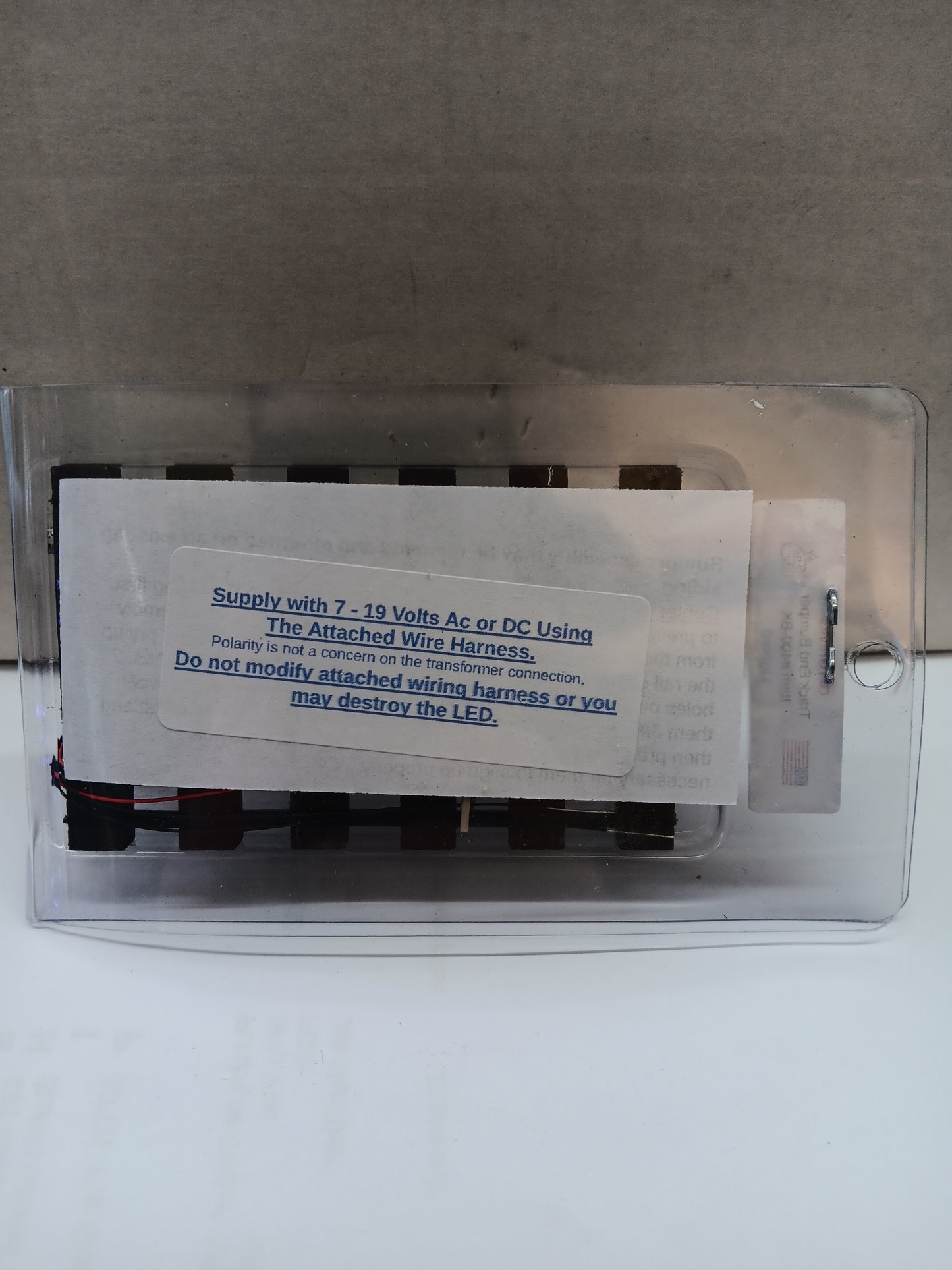 Gar Graves # 400-BK ( O Gauge )  Phantom Tinplate Black, Lighted Track Bumper 3 Rail