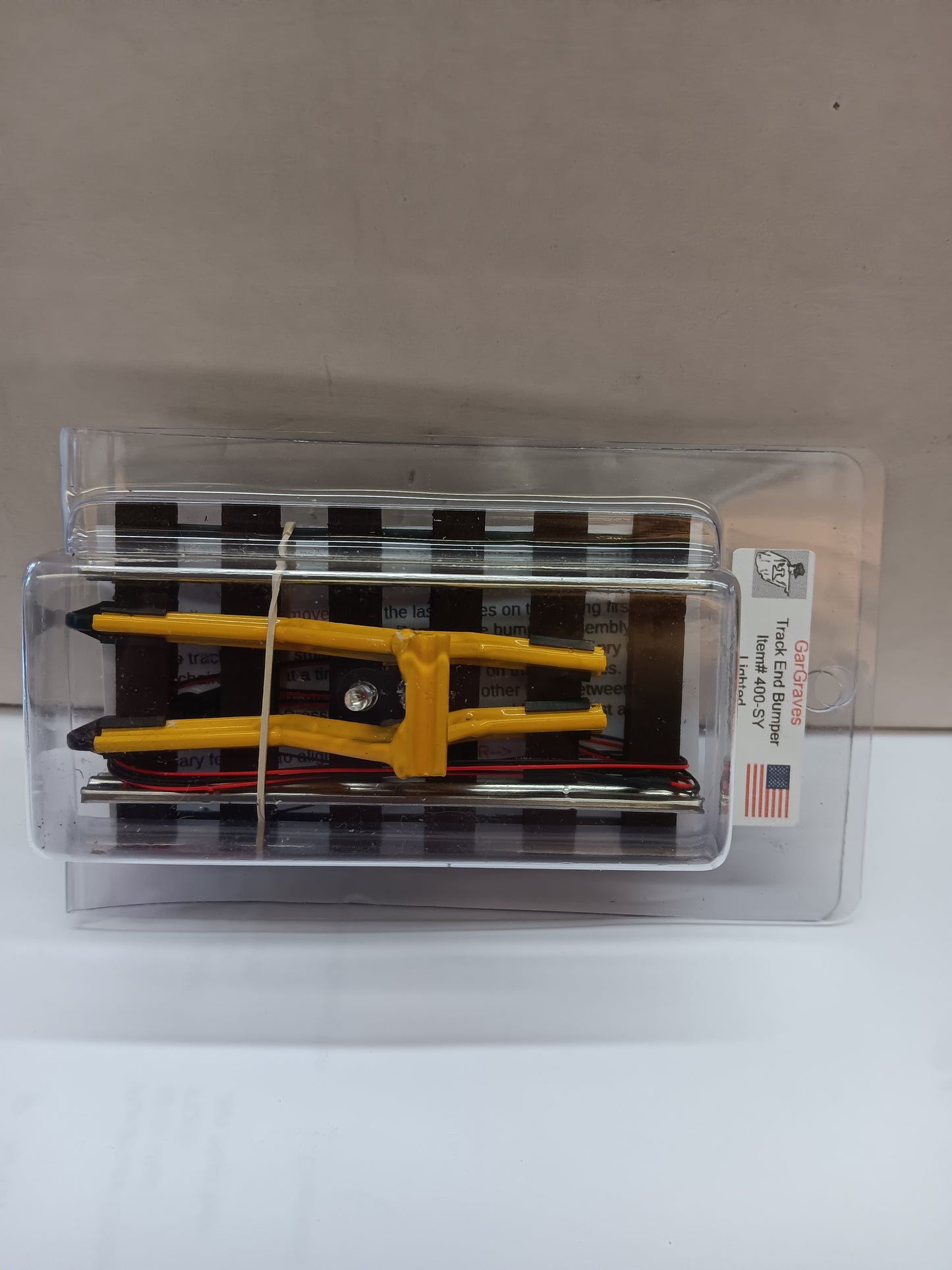 Gar Graves # 400-SY ( O Gauge )  Phantom Tinplate Safety Yellow Lighted Track Bumper 3 Rail