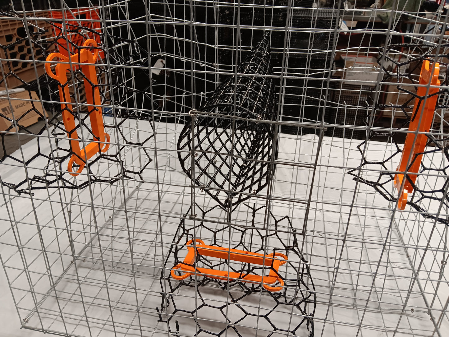 * PICK UP ONLY * E-Z Catch # G-302-STE ( Galvanized ) Full Size Maryland Style Crab Pots ( 24 x 24 x 18 )