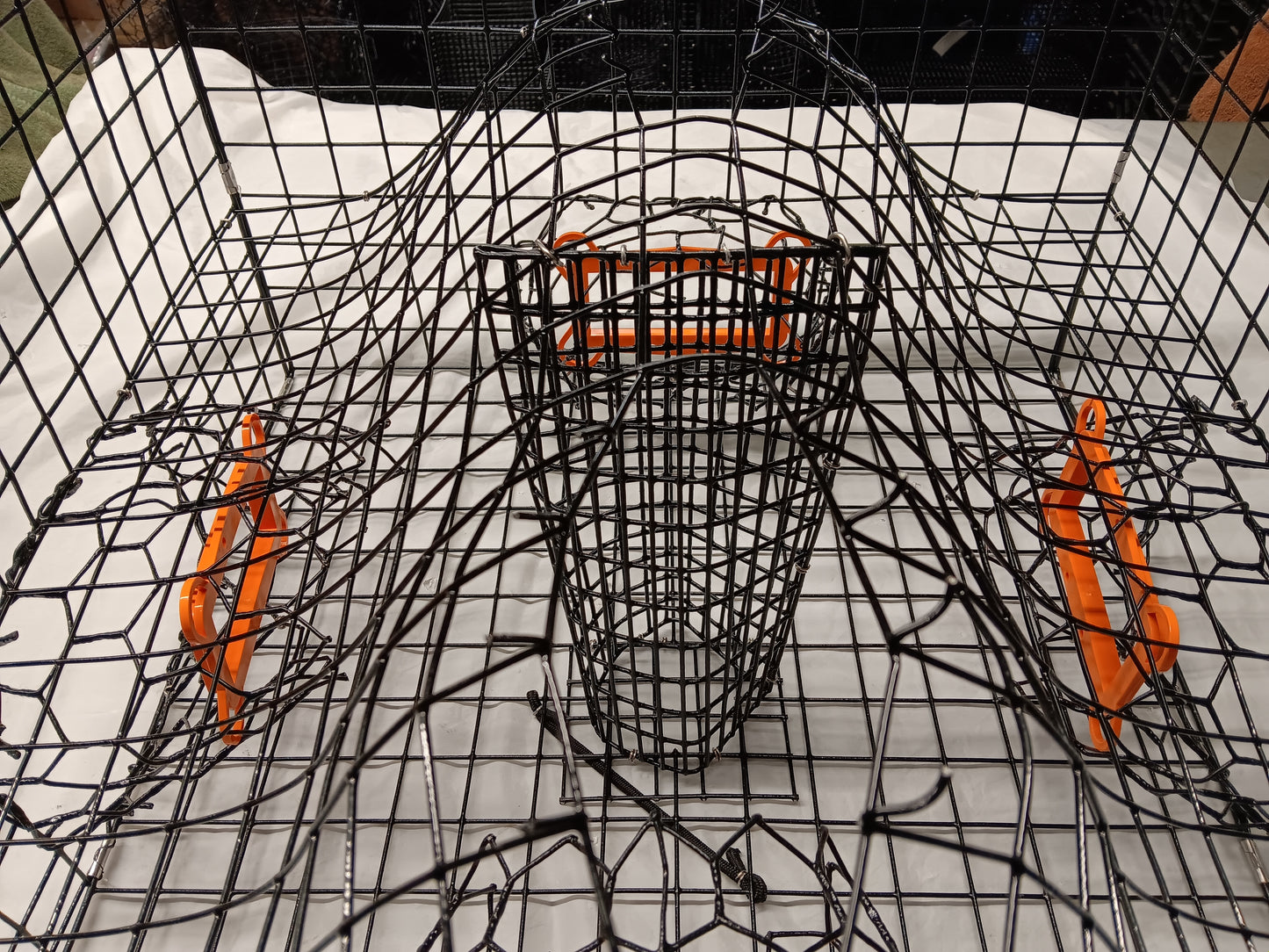 * PICK UP ONLY * E-Z Catch # P-302-STE Full Size Maryland Style Crab Pots ( 24 x 24 x 18 )