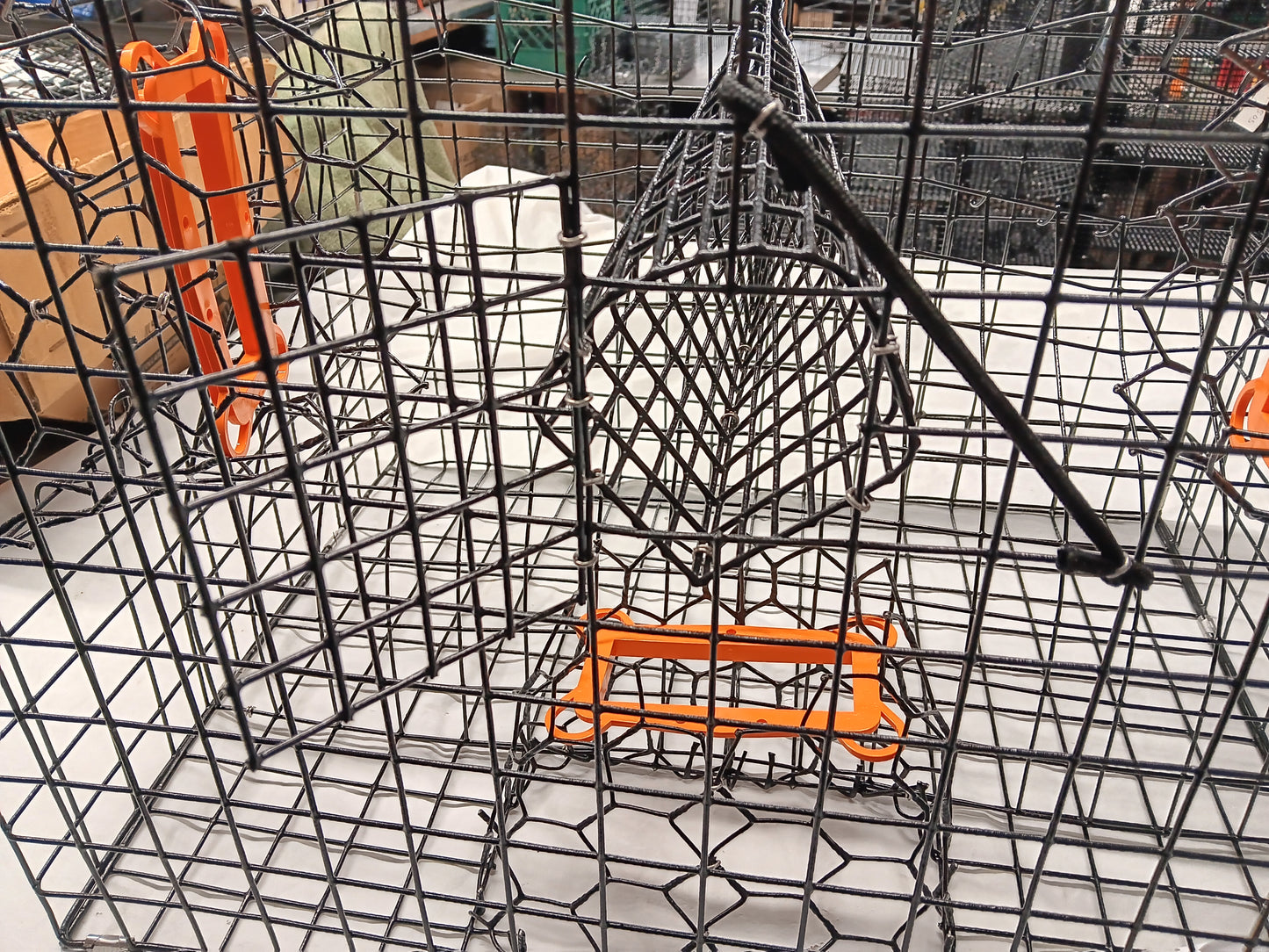 * PICK UP ONLY * E-Z Catch # P-302-STE Full Size Maryland Style Crab Pots ( 24 x 24 x 18 )