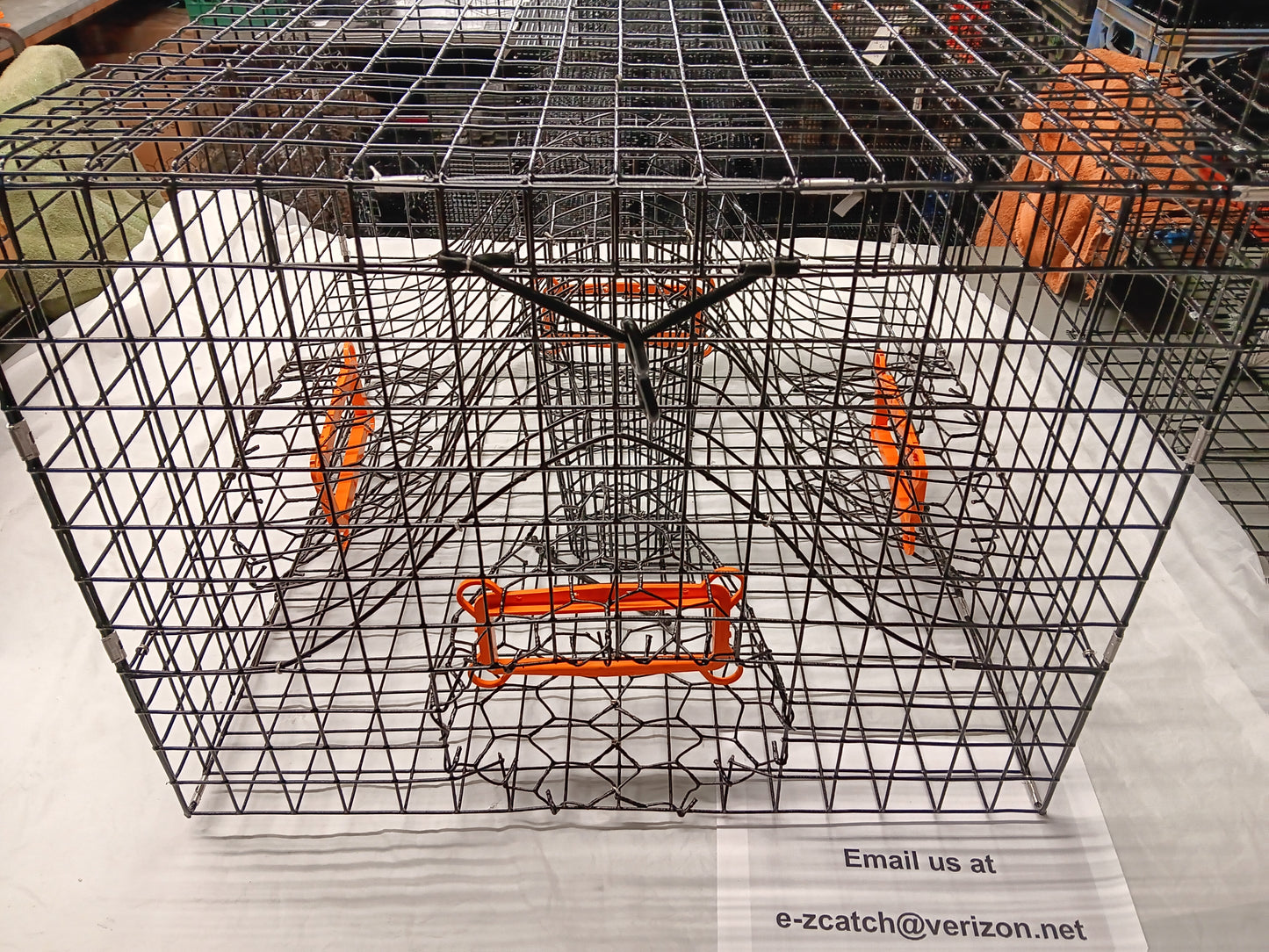 * PICK UP ONLY * E-Z Catch # P-302-LTE Full Size Maryland Style Crab Pots ( 24 x 24 x 18 )