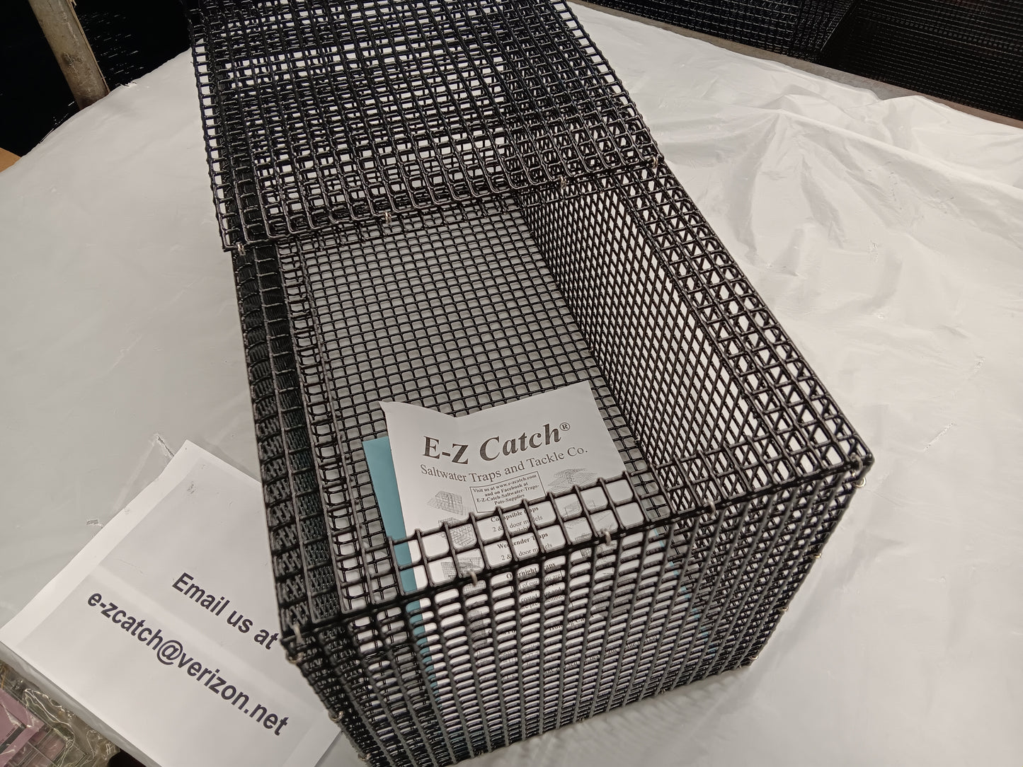 E-Z Catch # P-504 Holding Cage