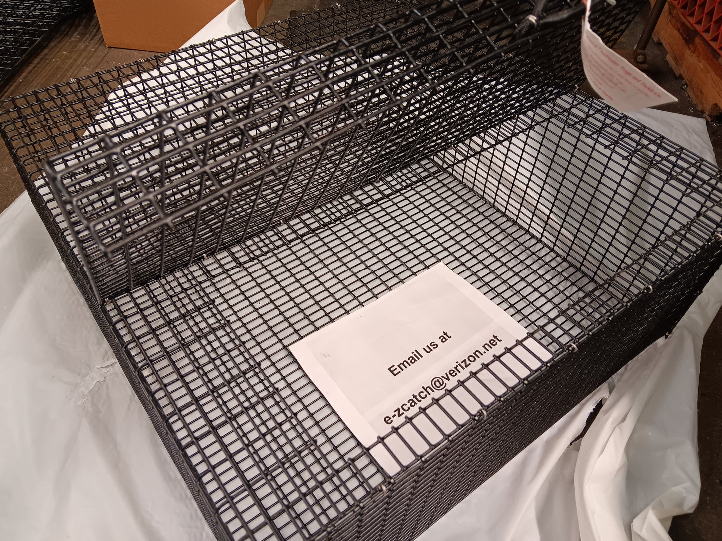 E-Z Catch # P-5001 Holding Cage ( PICK UP ONLY ) 24 X 24 X 10 ( 1/2 X 1 MESH )