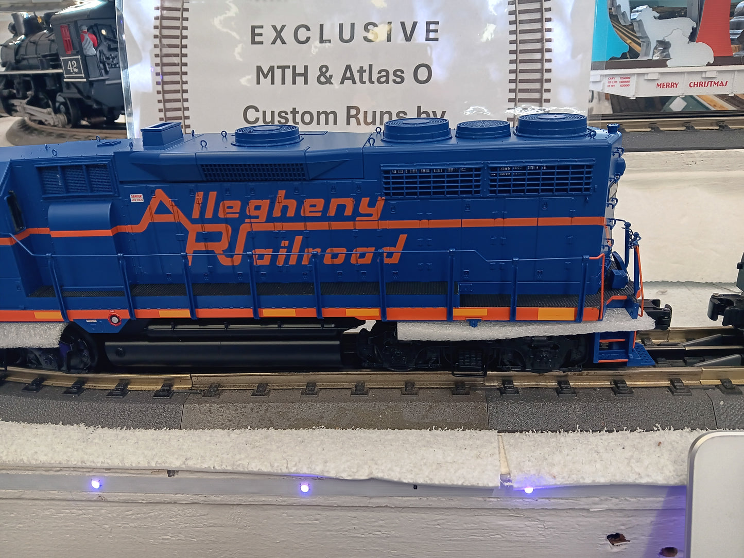 E-Z Catch Custom Run Buffalo & Pittsburgh GP35 MTH 20-22106-1 Premier Cab # 305 with Ditch Lights